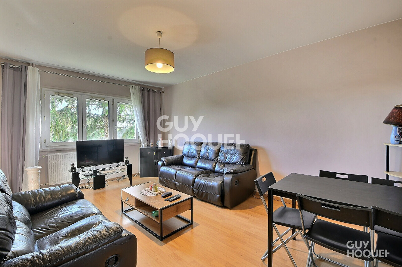 Appartement traversant T4 de 75 m² avec loggia et cave - Saint Jean Villeurbanne (69100)
