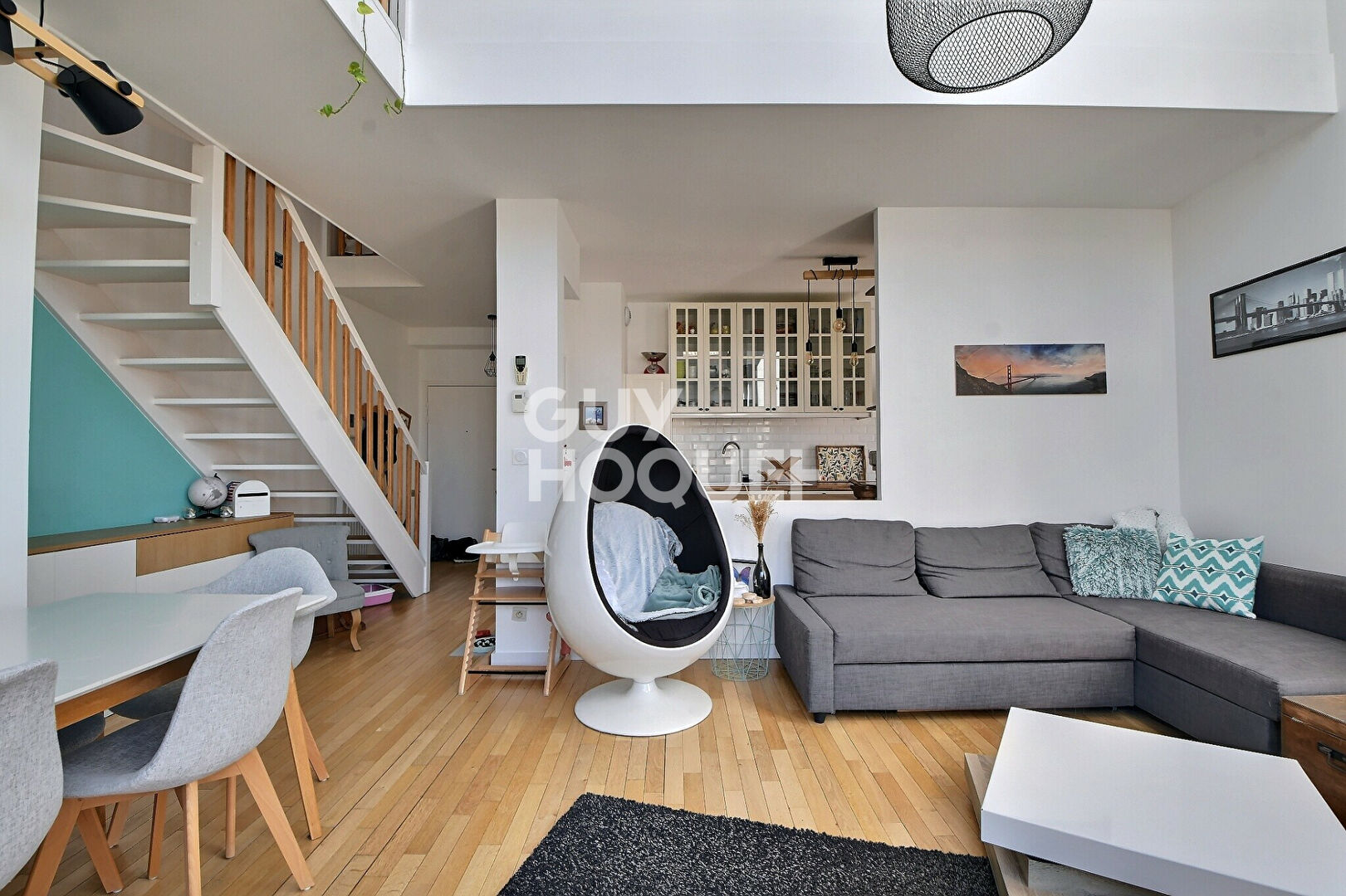 Rare à la vente, Duplex en dernier étage avec terrasses et garage, Lyon 8ème (69008)