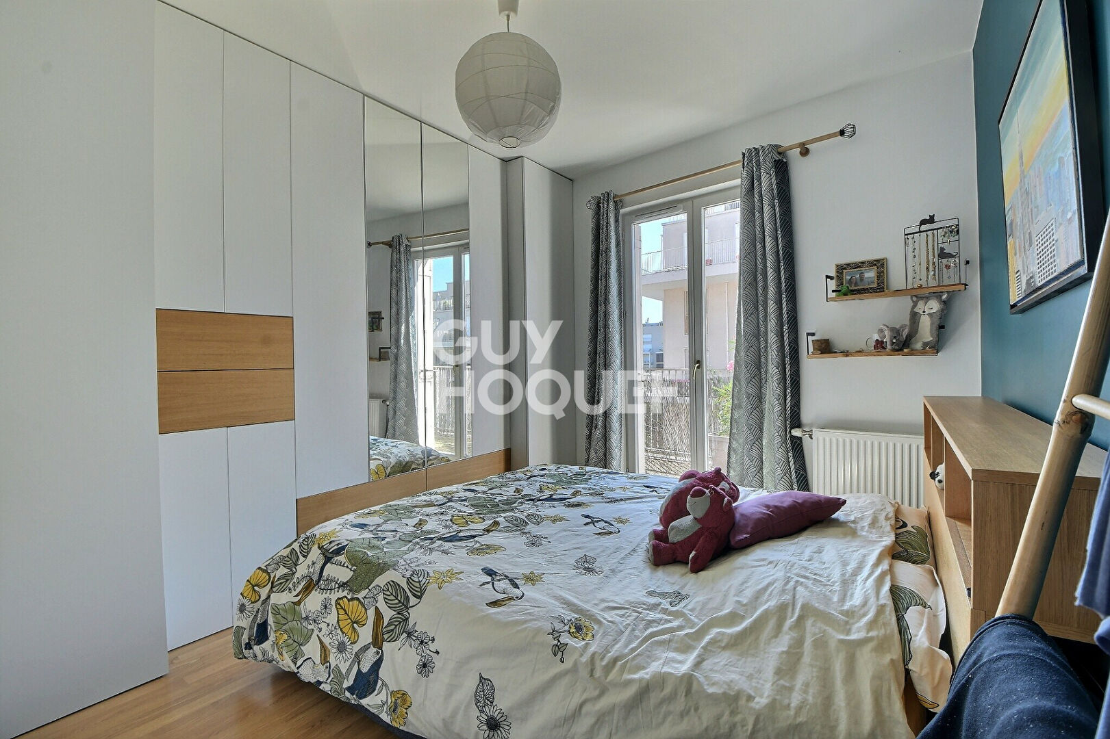 Rare à la vente, Duplex en dernier étage avec terrasses et garage, Lyon 8ème (69008)