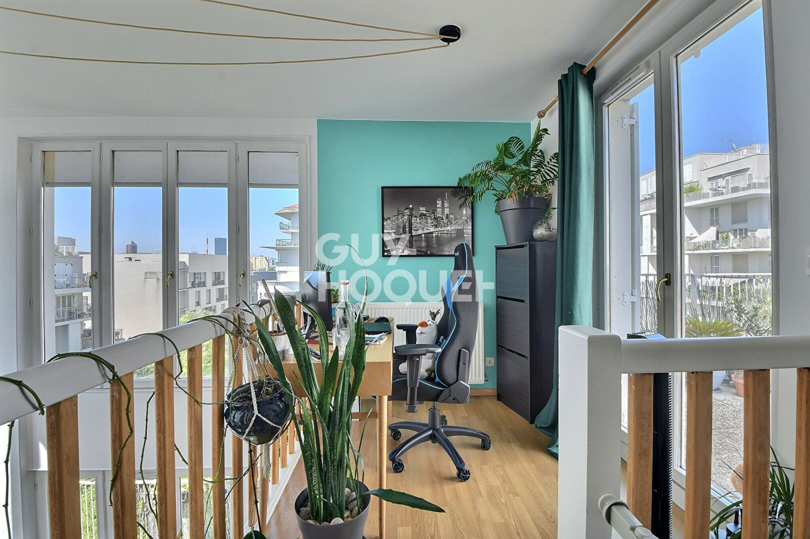 Rare à la vente, Duplex en dernier étage avec terrasses et garage, Lyon 8ème (69008)