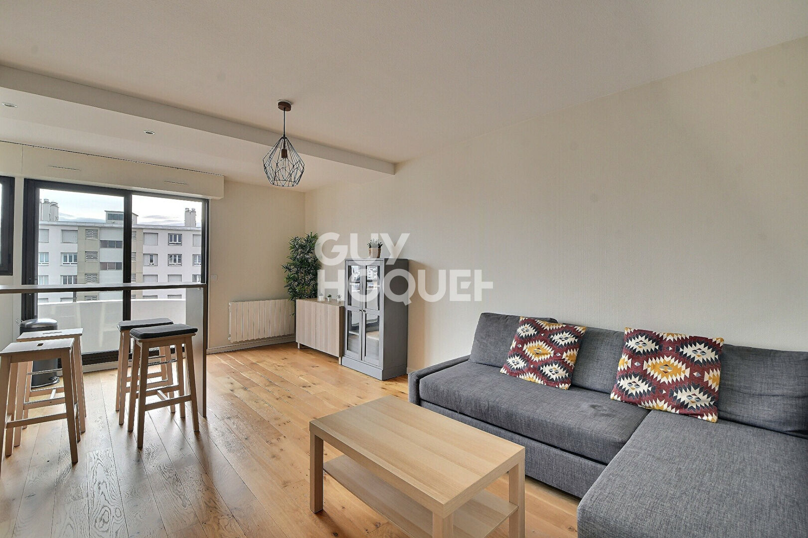 T2 LUMINEUX AU DERNIER ÉTAGE, Proximité Grange Blanche, Lyon 8ème (69008)