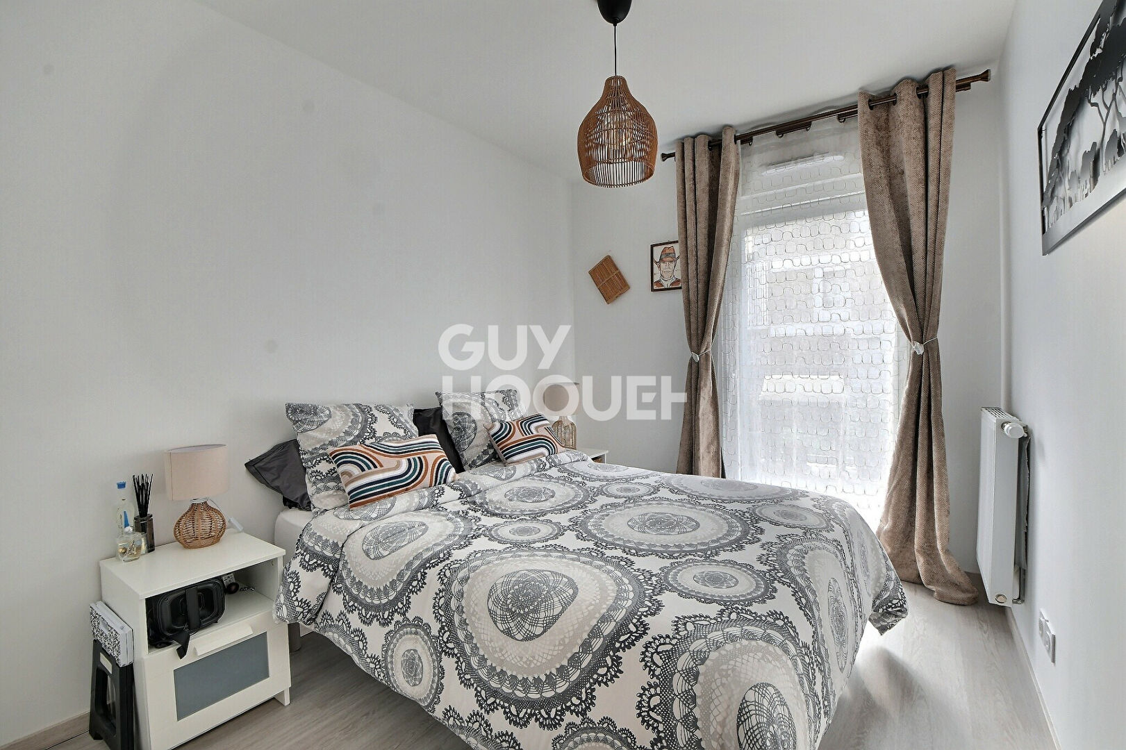 Appartement T3 de 64 m² de standing avec grande terrasse 22 m² et garage, Vénissieux (69200)