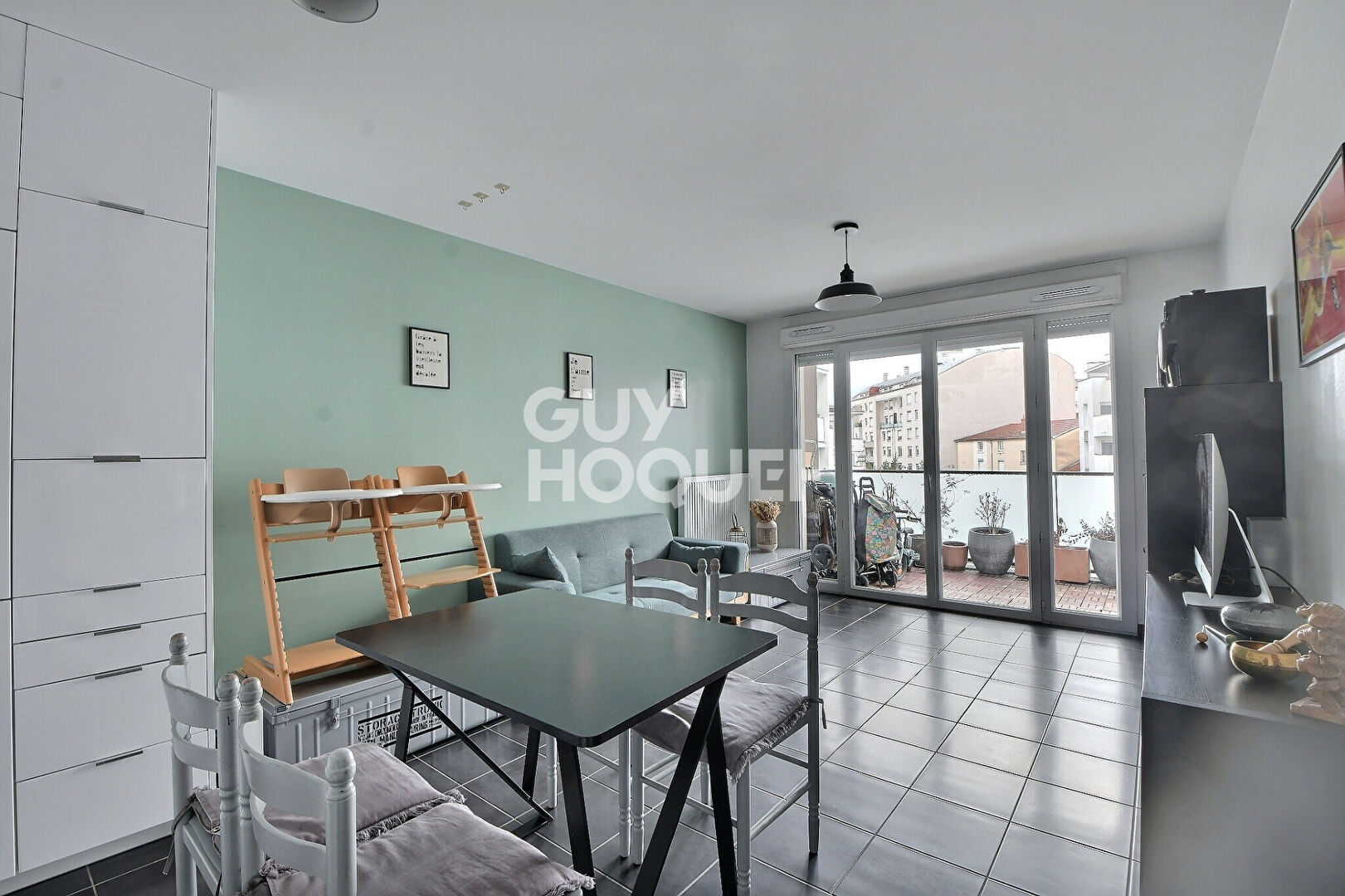 À vendre, Appartement T3 de 57 m² en résidence récente, balcon et garage, Villeurbanne (69100)