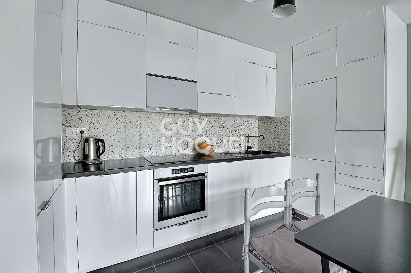 À vendre, Appartement T3 de 57 m² en résidence récente, balcon et garage, Villeurbanne (69100)