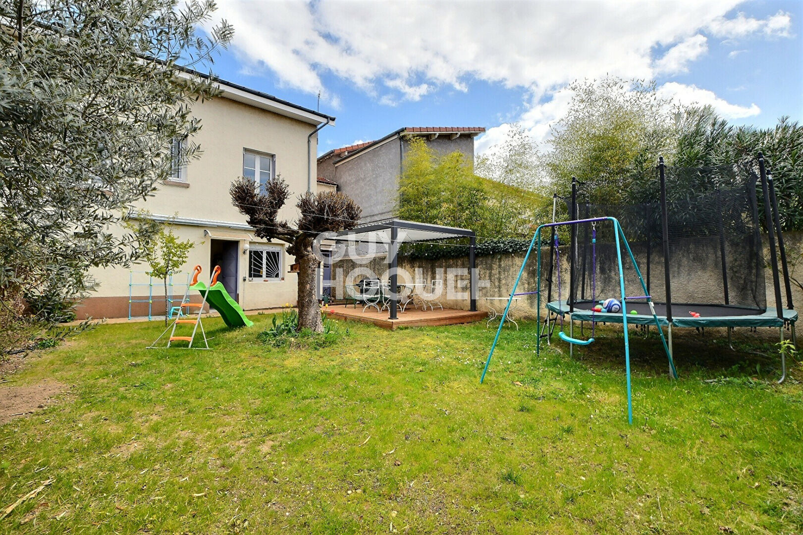 Maison familiale 120 m² habitable, Bron, Les Genêts (Prox. Montchat) (69500)