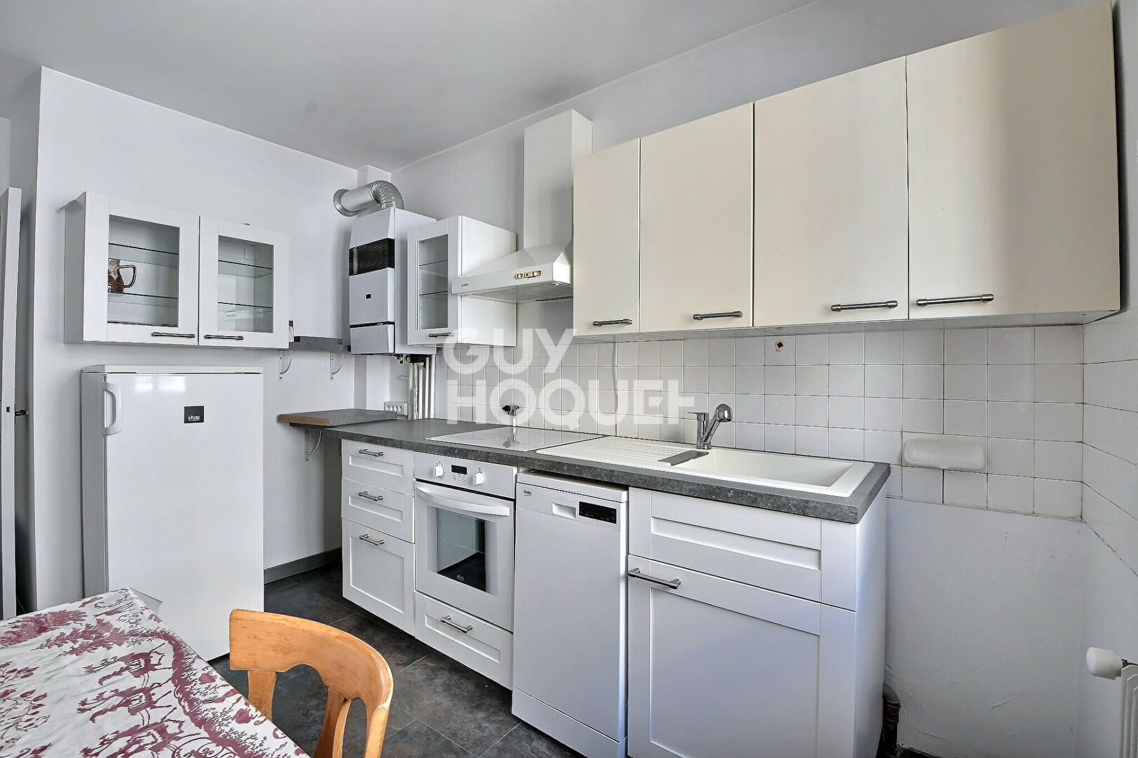 A vendre, T1 rénové avec cave à proximité de la Mairie du 3ème arrondissement de Lyon (69003)