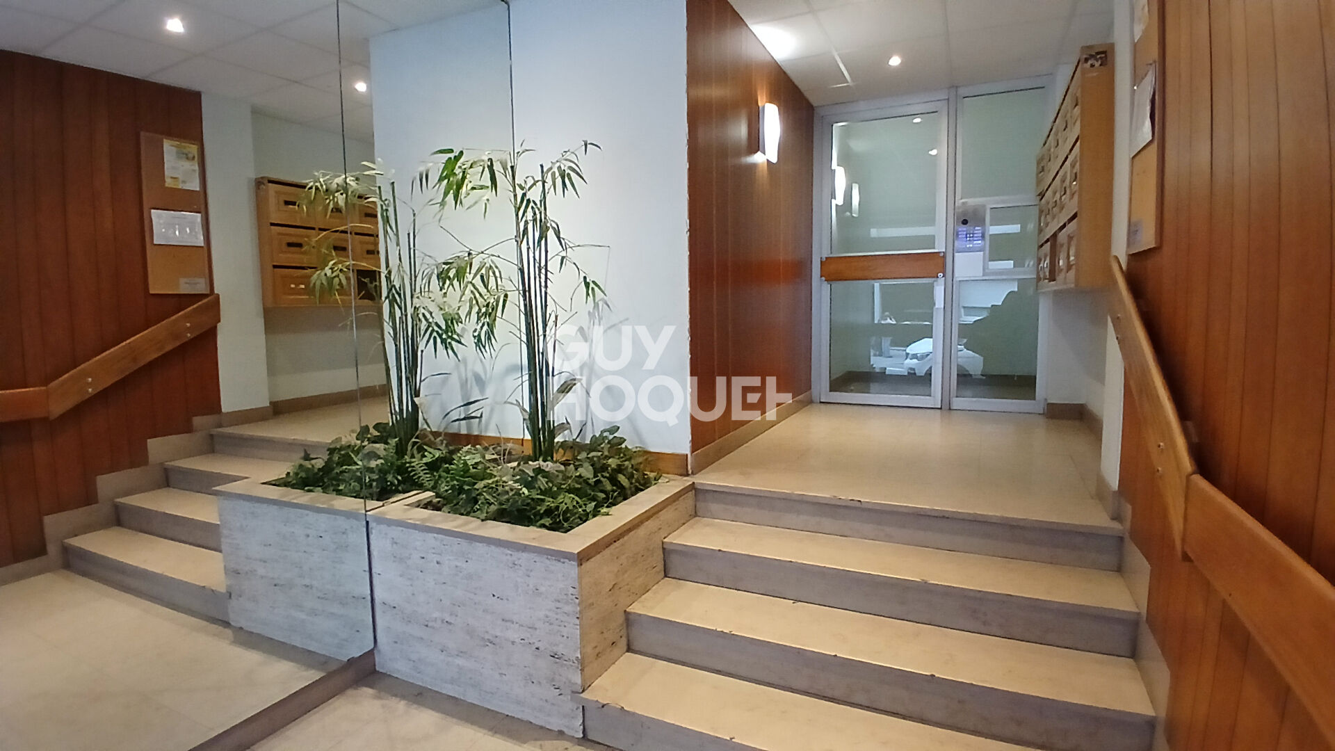 A vendre, T1 rénové avec cave à proximité de la Mairie du 3ème arrondissement de Lyon (69003)
