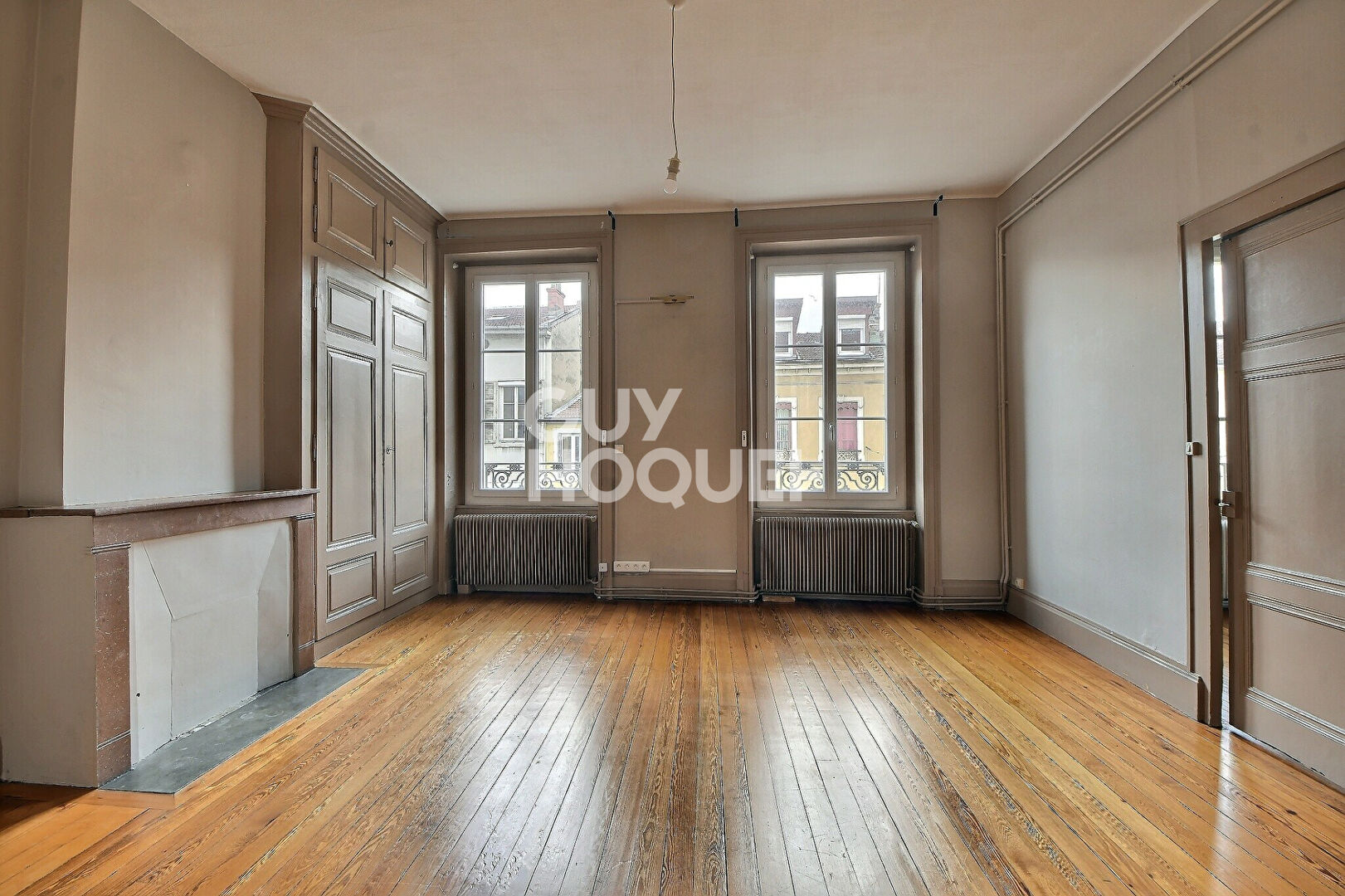 À vendre au COEUR DE MONPLAISIR, appartement T3 de 104 m² avec garage et cave  - Lyon (69008)