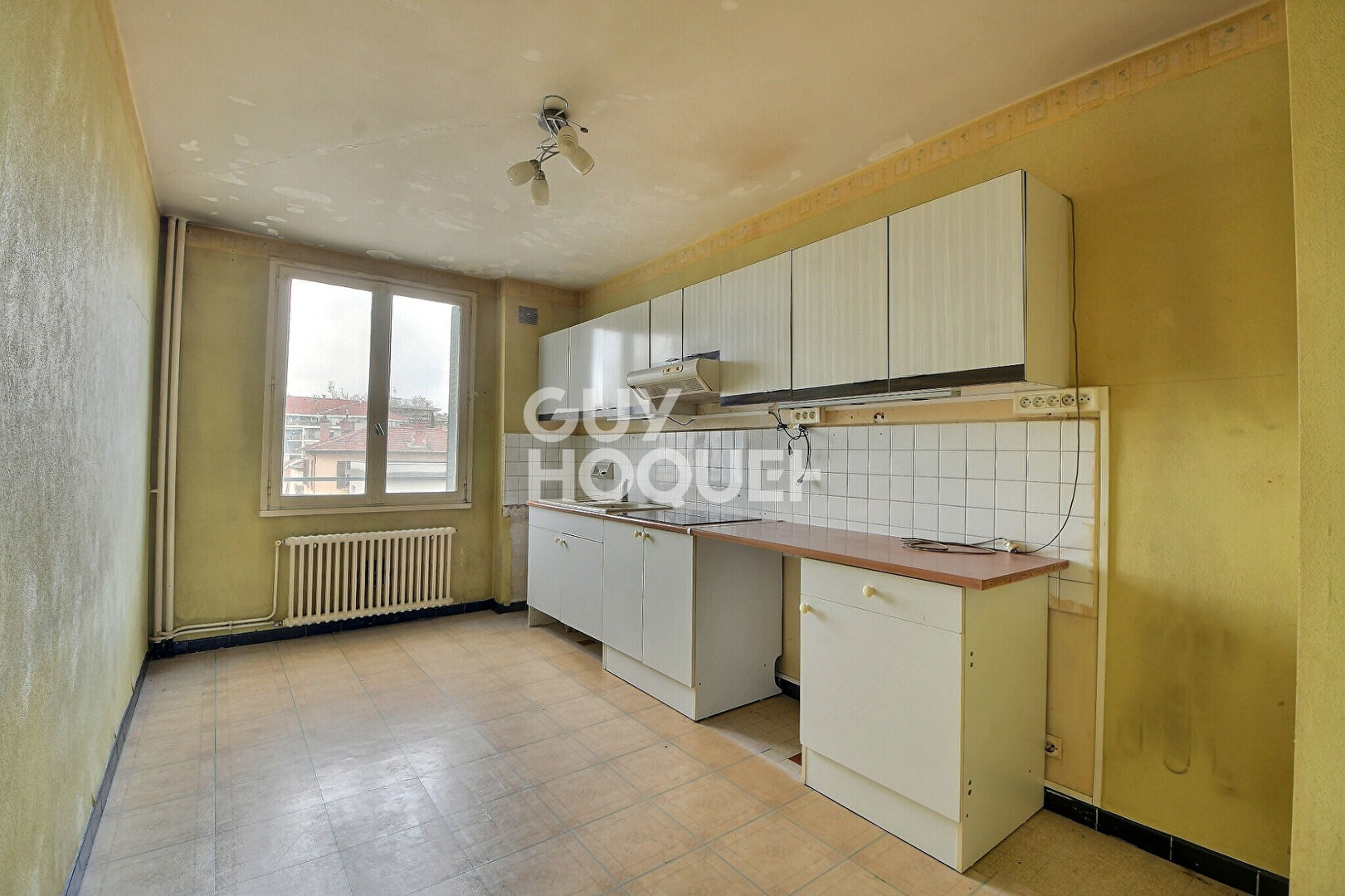 (Visite virtuelle) - À VENDRE, Appartement T3 de 70 m²,  avec balcon, cave & garage, Coeur de Montchat, LYON (69003)