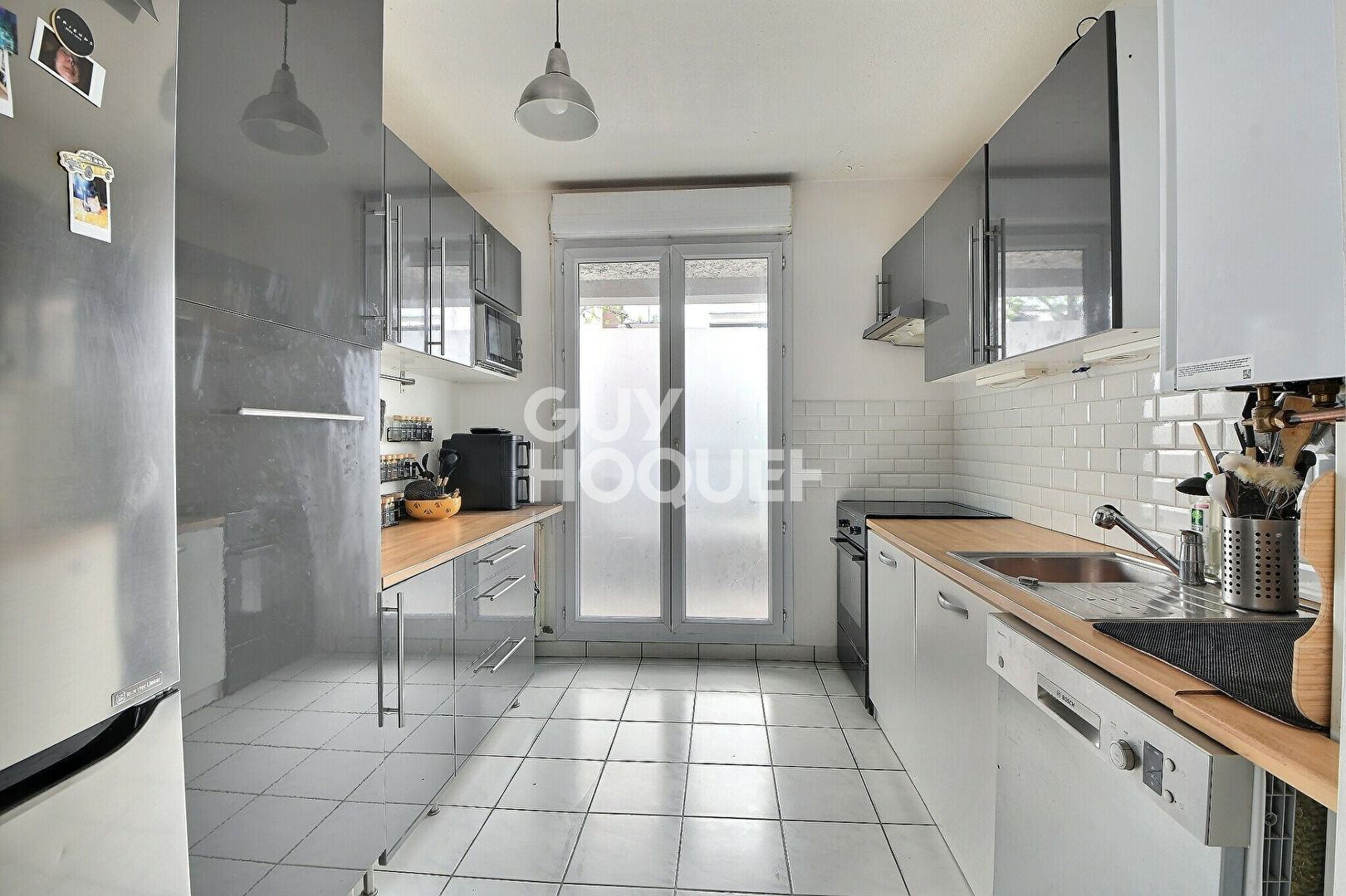 A VENDRE T3 COUP DE COEUR AVEC JARDIN PRIVATIF, TERRASSE ET GARAGE- Proximité Montchat, Villeurbanne (69100)