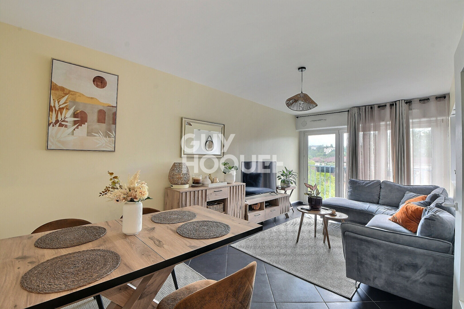 A VENDRE - Appartement familial sain T4 de 69 m² - Vénissieux (69200)