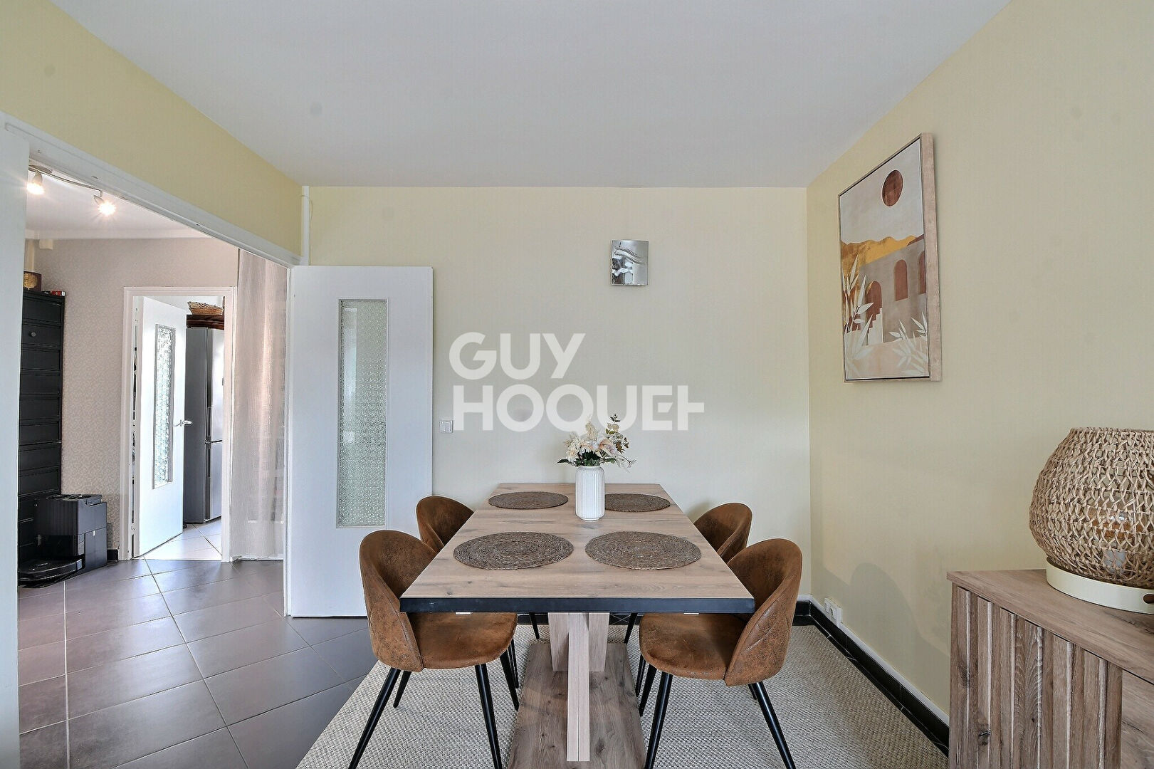 A VENDRE - Appartement familial sain T4 de 69 m² - Vénissieux (69200)
