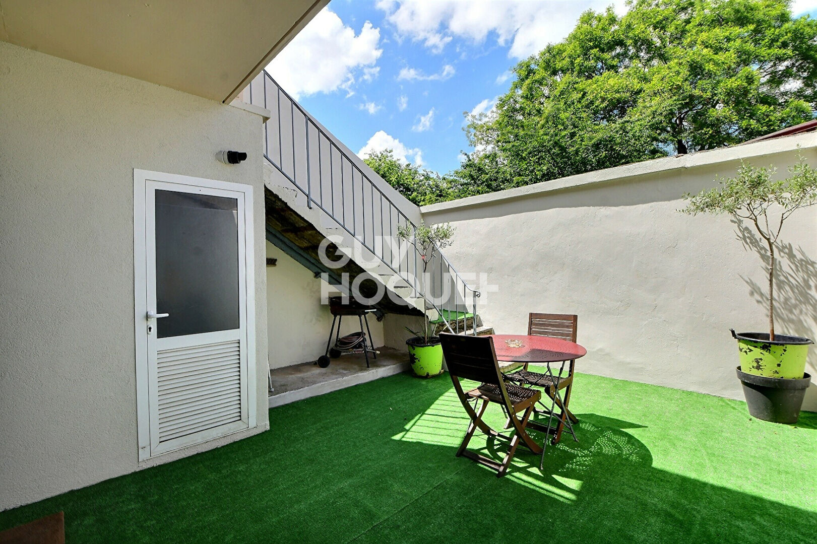 Maison individuelle T5 rénovée, 85 m² avec terrasse au calme dans le 8ème arrondissement de Lyon (69008)