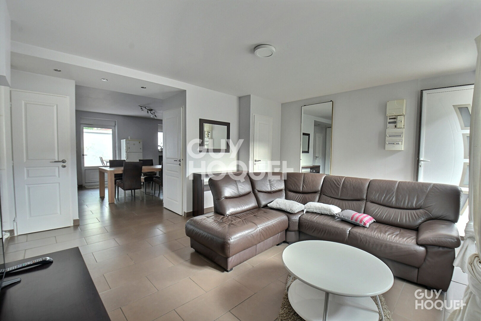 Maison individuelle T5 rénovée, 85 m² avec terrasse au calme dans le 8ème arrondissement de Lyon (69008)