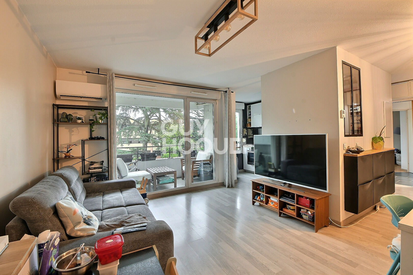 Bel appartement T3 lumineux de 54 m² avec loggia et garage , Villeurbanne (69100) ,Proximité Montchat