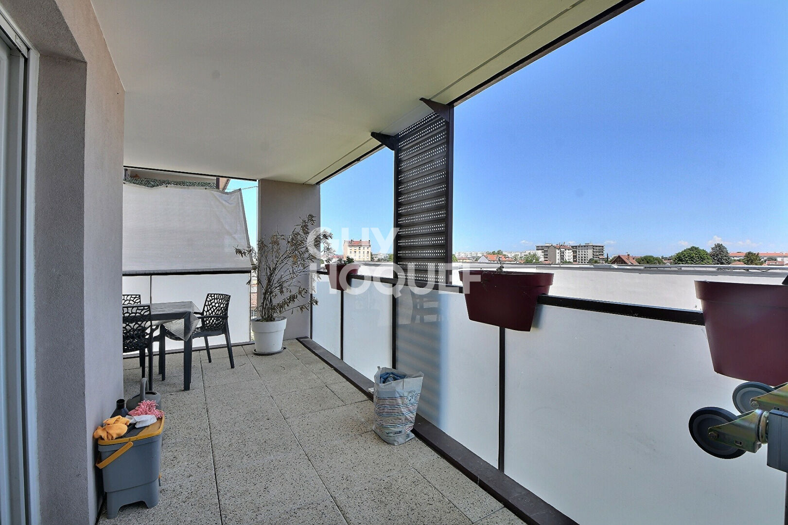 À vendre, T4 de 78 m² avec grande terrasse et garage dans une résidence de 2019 Bron proche Montchat (69500)