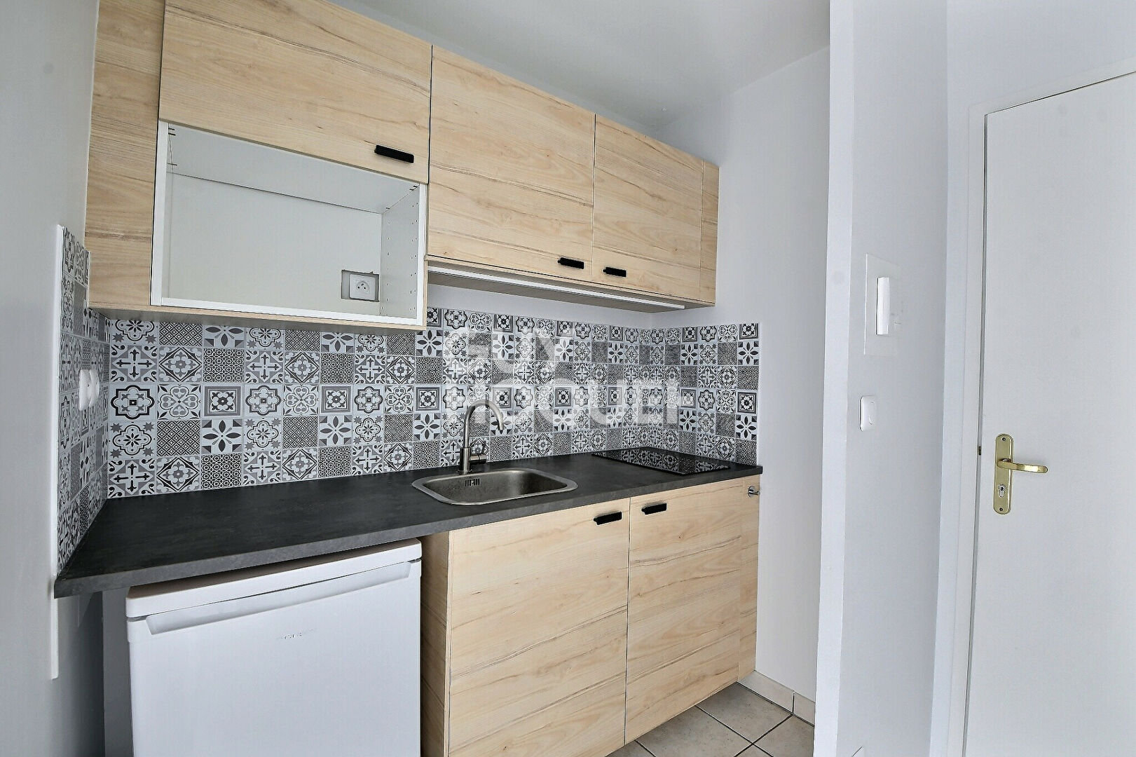 (Visite virtuelle) A vendre, T1 de 29.84 m²  avec cave et garage, secteur Sans-Souci / Monplaisir à Lyon, 3ème arrondissement (69003)