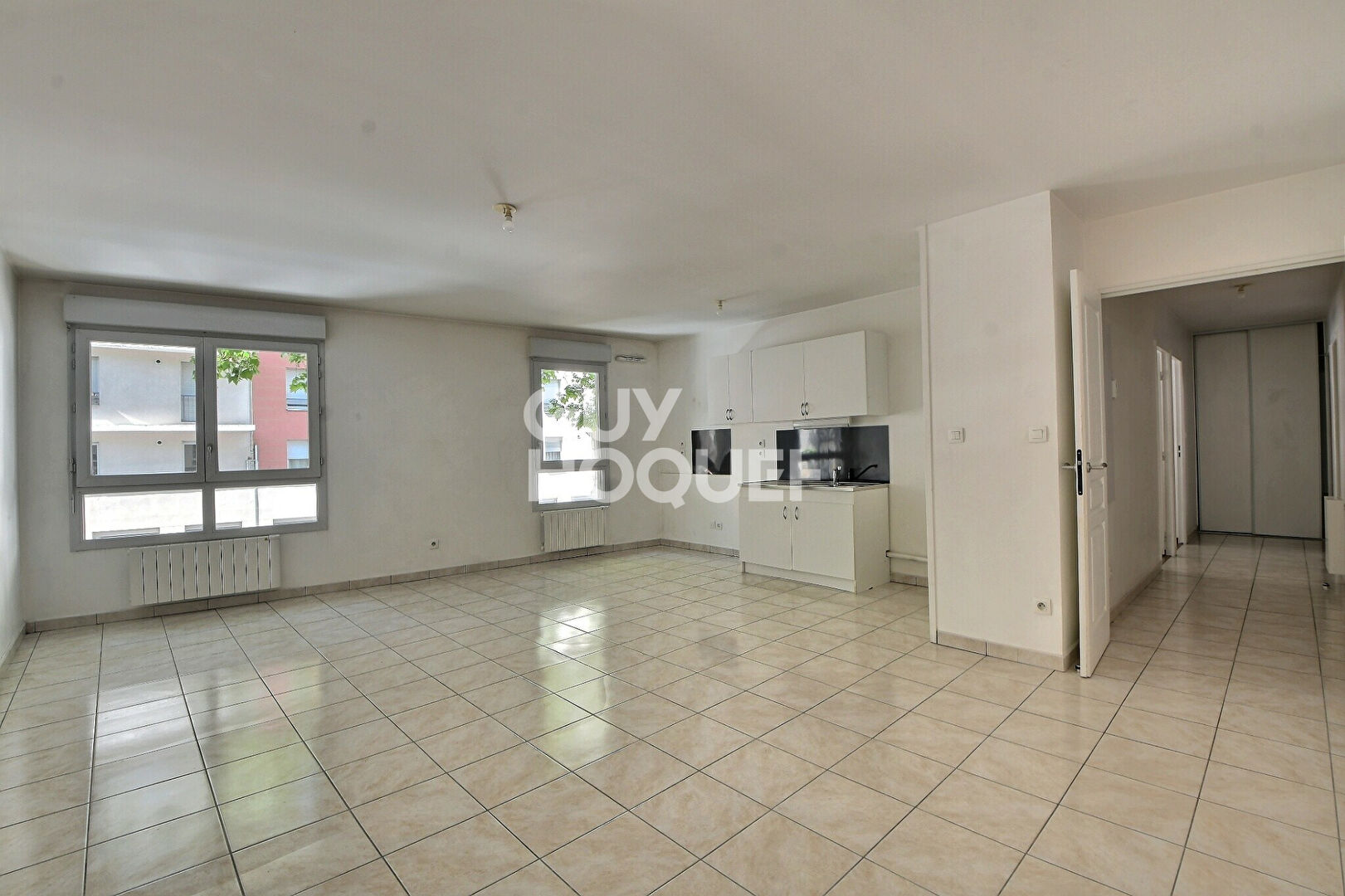 À VENDRE, Lumineux T3 de 68 m² avec parking, Lyon 8ème (69008)