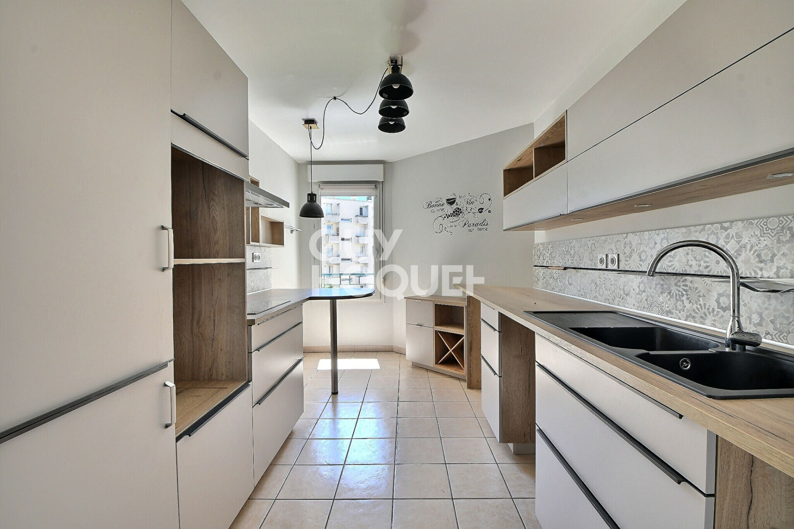 Grand T5 de 110 m², Calme, Terrasse, Garage, Montchat Place Ronde, Lyon 3ème (69003)