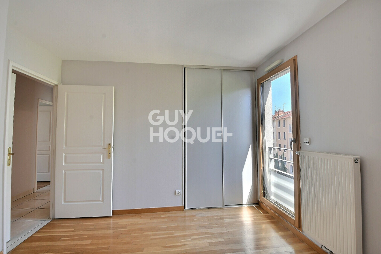 Magnifique Appartement T5 de 107 m² , Traversant & Lumineux, Étage Élevé, Garage inclus, Proche Montchat , Villeurbanne (69100)