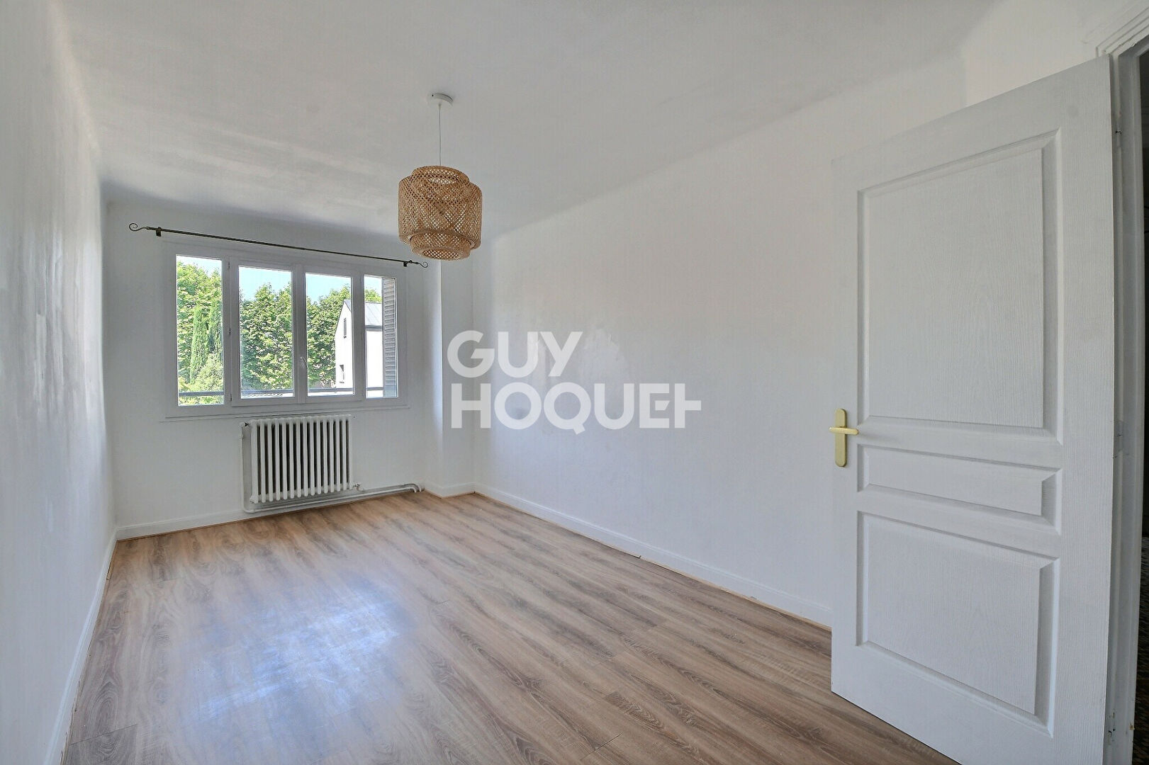 Grand T4 traversant et lumineux de 101 m²  - Lyon 3e (69003)
