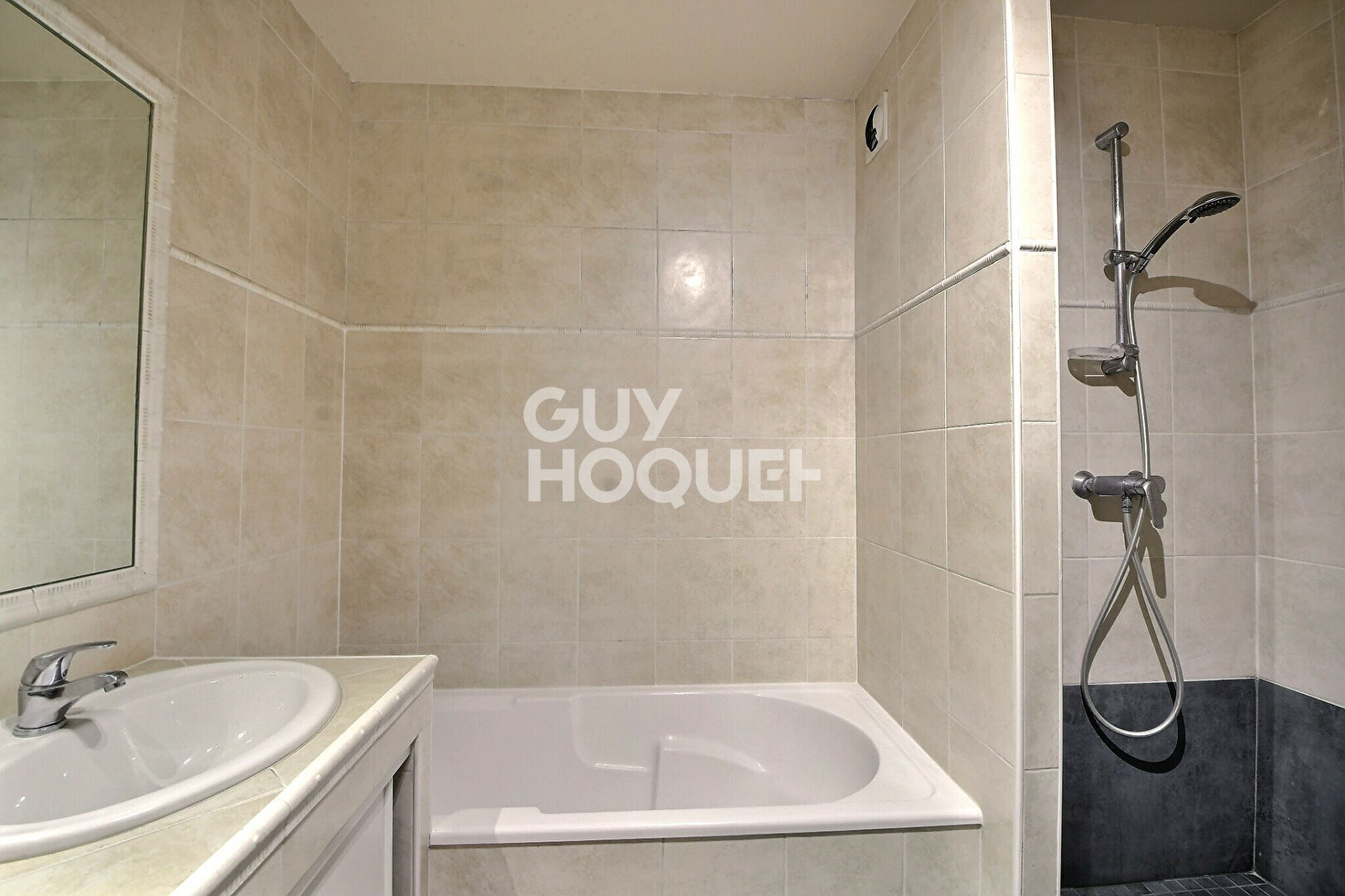 A vendre : Magnifique T4 de 100 m² avec garage à Montchat, LYON (69003) 3ème arrondissement