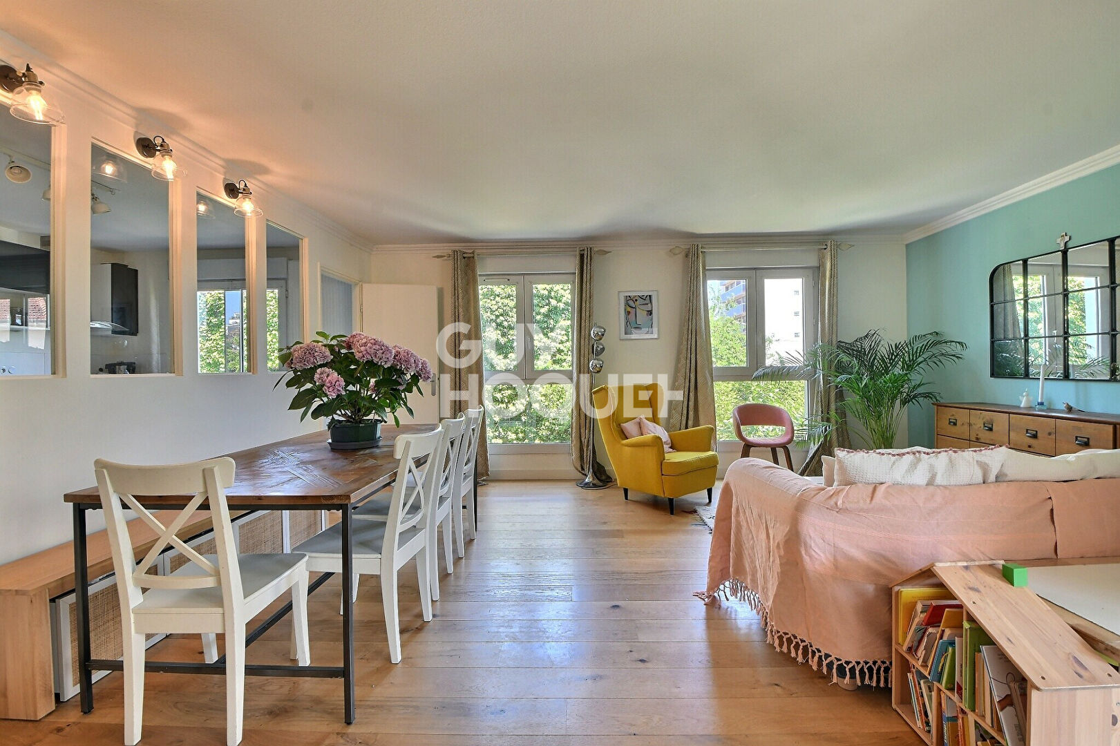 (Visite virtuelle) - A vendre T4 rénové de 105 m2  avec cave au Coeur de Montchat, LYON (69003) 3ème arrondissement