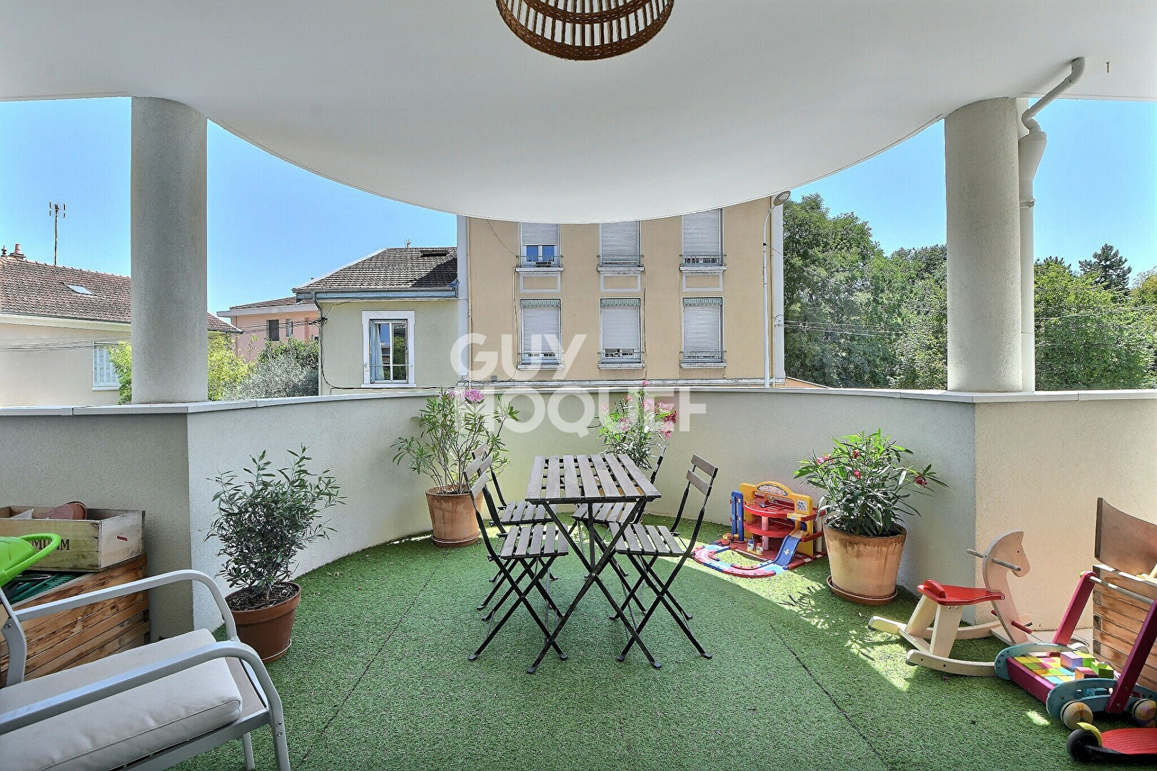 (Visite virtuelle) - A vendre T4 rénové de 105 m2  avec cave au Coeur de Montchat, LYON (69003) 3ème arrondissement