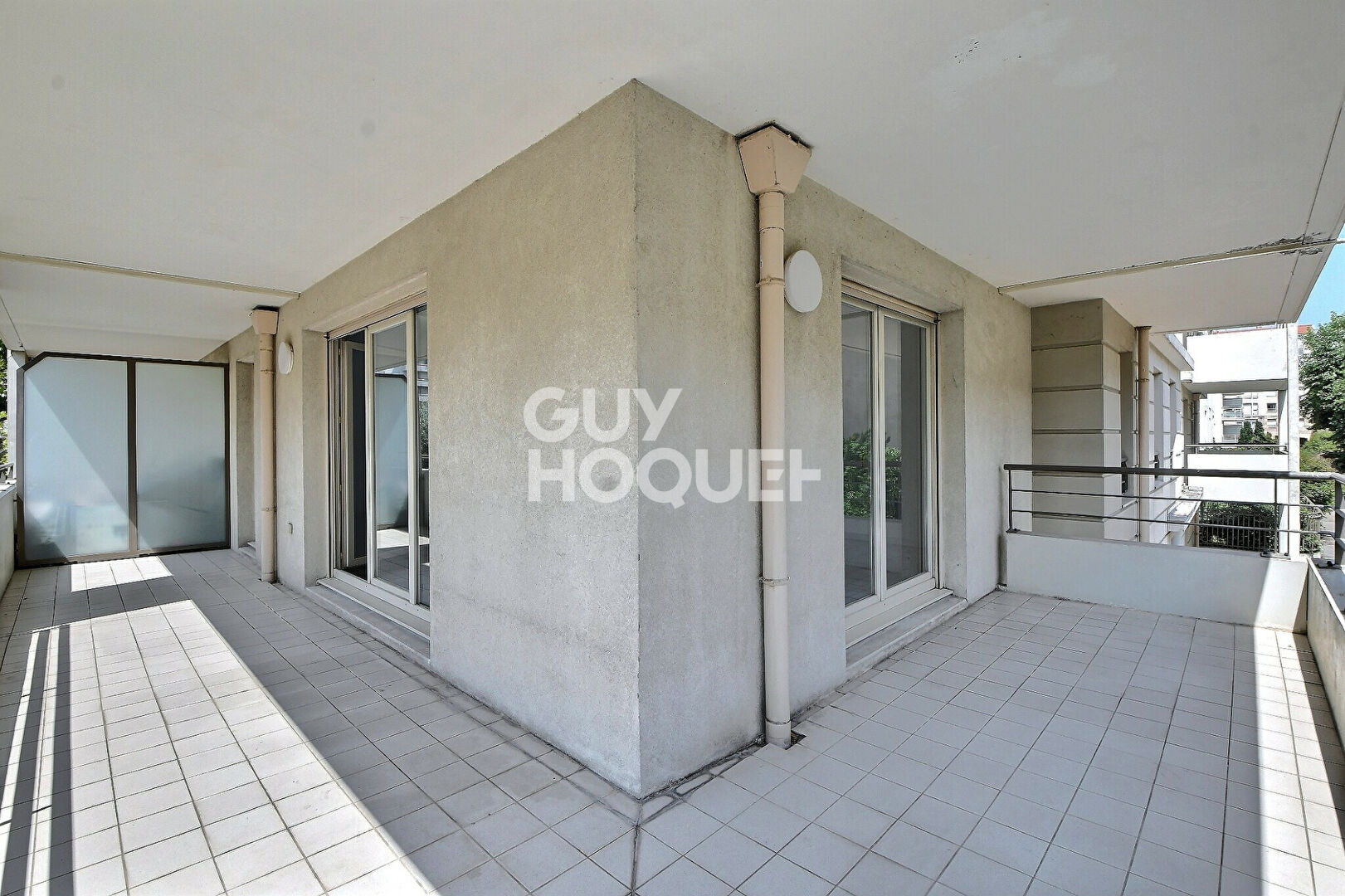 Monplaisir, appartement T4 de 88 m² avec terrasse de 24 m² et garage, Lyon 8ème (69008)
