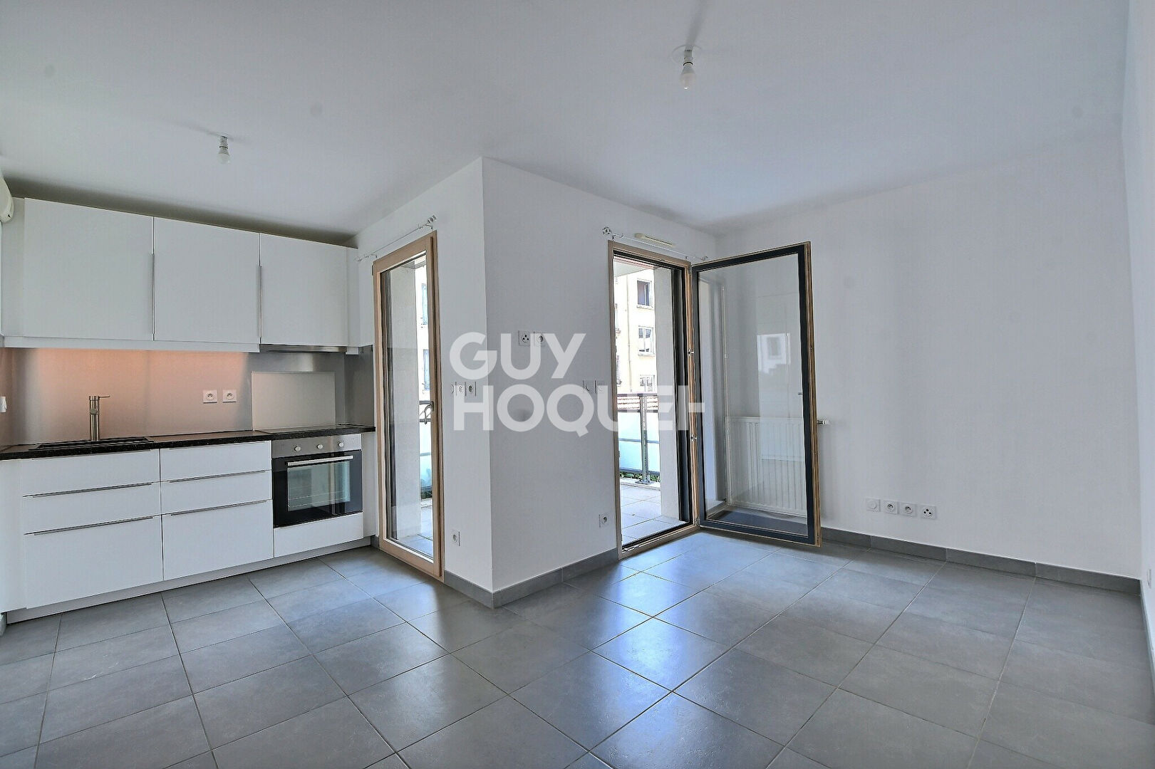 À VENDRE  Superbe T2 avec balcon et garage dans une résidence de standing récente, Lyon 3ème (69003)