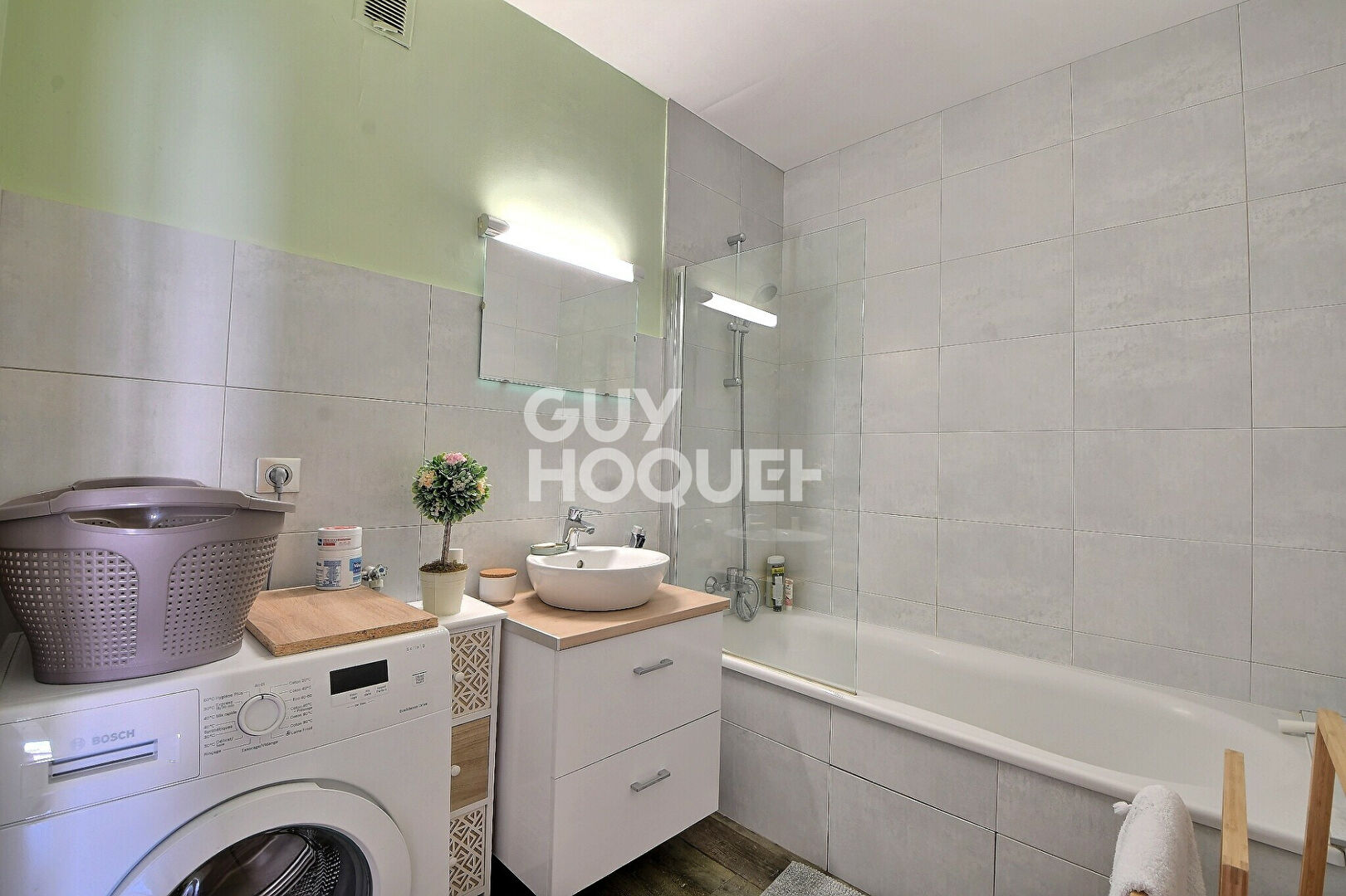 (Visite virtuelle) - À VENDRE, Appartement T2 de 42 m² avec cave , Montchat proximité Place Ronde , LYON (69003)