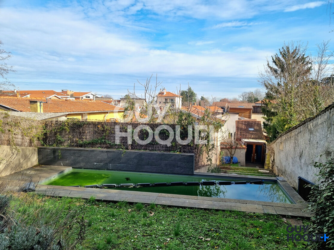 Maison avec piscine - Coeur de Sainte Foy Lès Lyon - 5 pièces - 102 m2