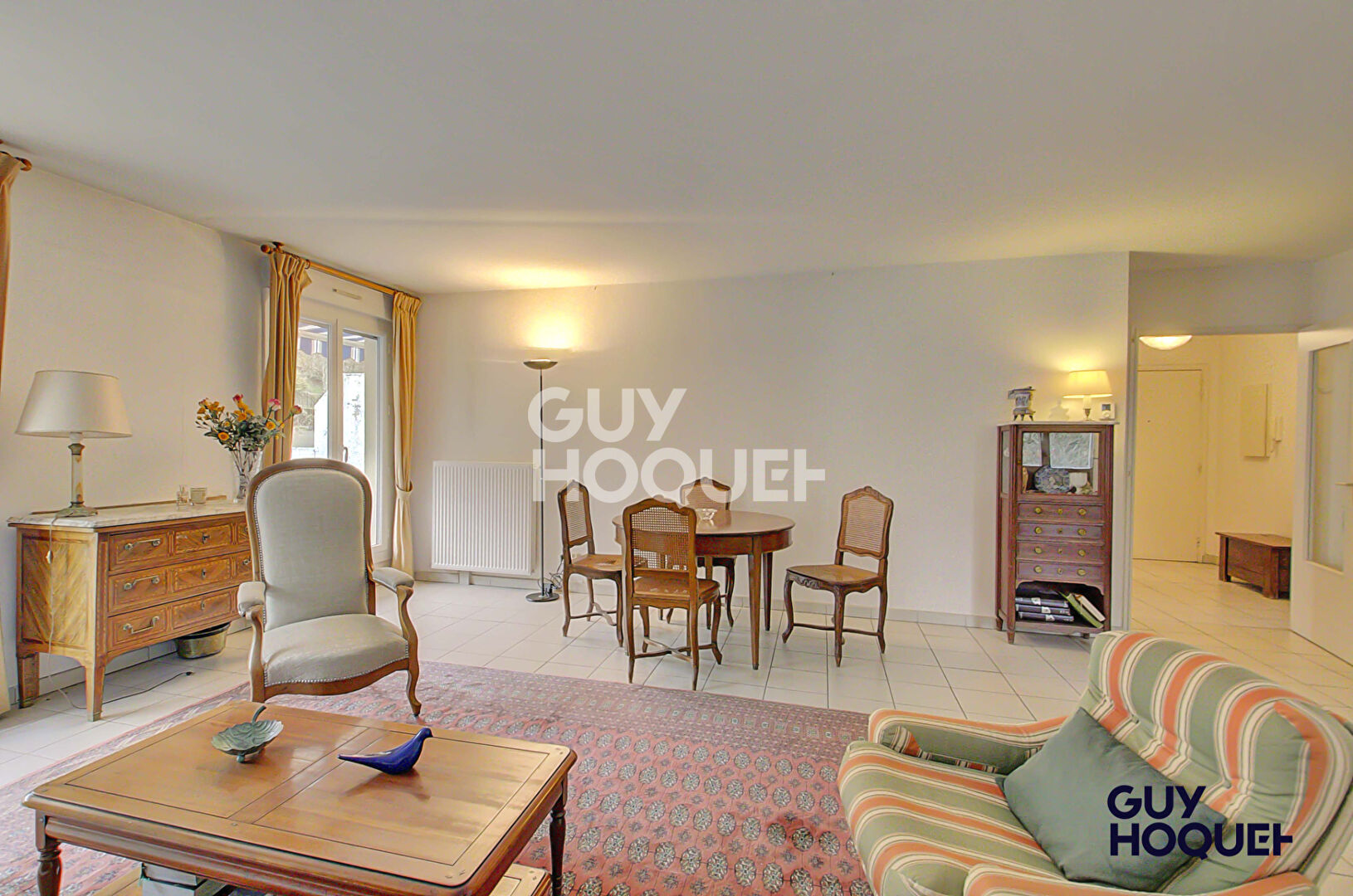 A vendre T5 de114 m² + 60m² de terrasse - Charbonnières les Bains