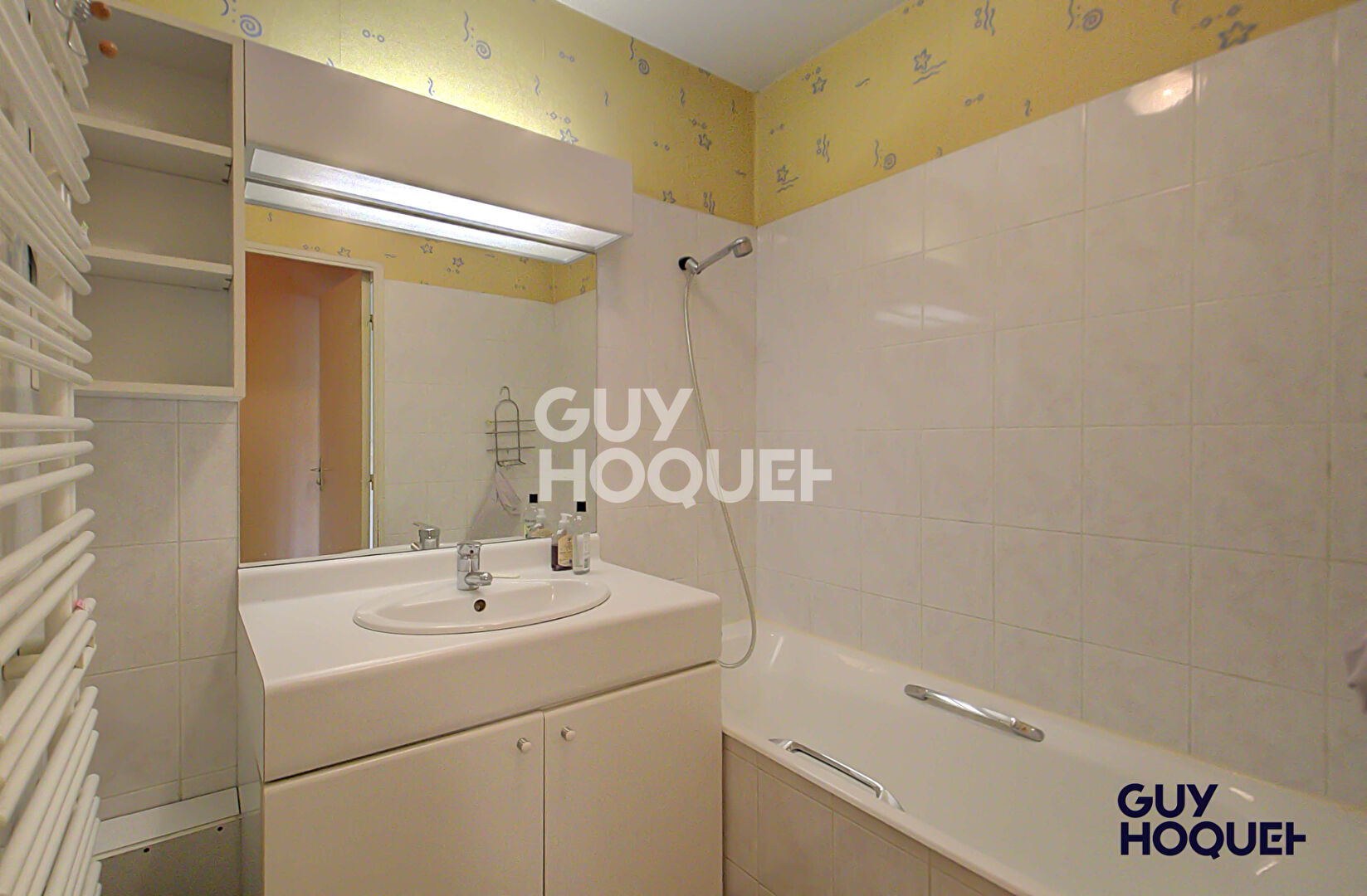 A vendre T5 de114 m² + 60m² de terrasse - Charbonnières les Bains