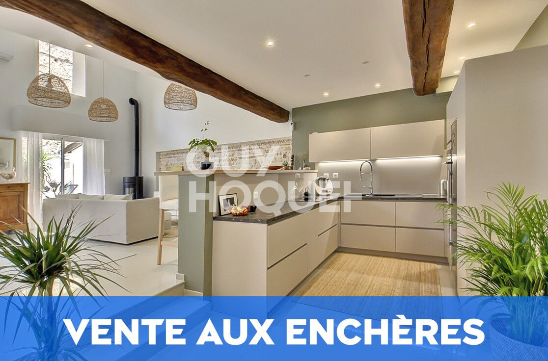 Maison de ville entièrement rénovée - 150 m² - 5 pièces - 3 chambres