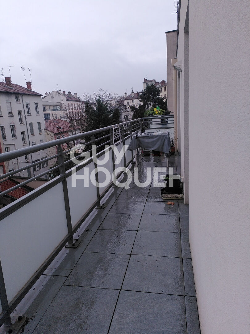 A louer secteur Lacassagne T3 de 60 m² avec balcon de 8m2 et un garage