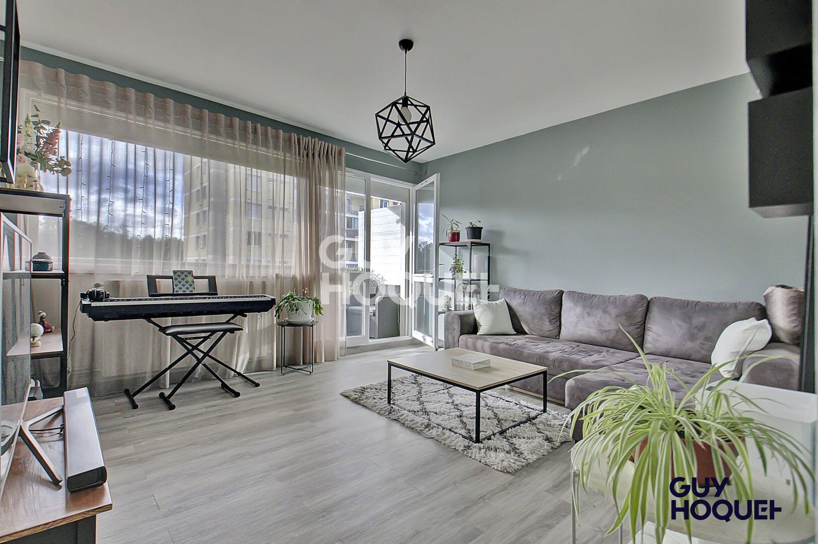A vendre - Appartement 67 m²  3 pièces - Traversant