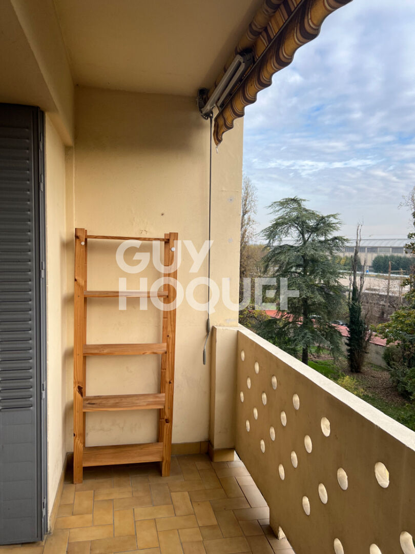 A Louer appartement de 3 pièces de 55 m² avec balcon à Oullins