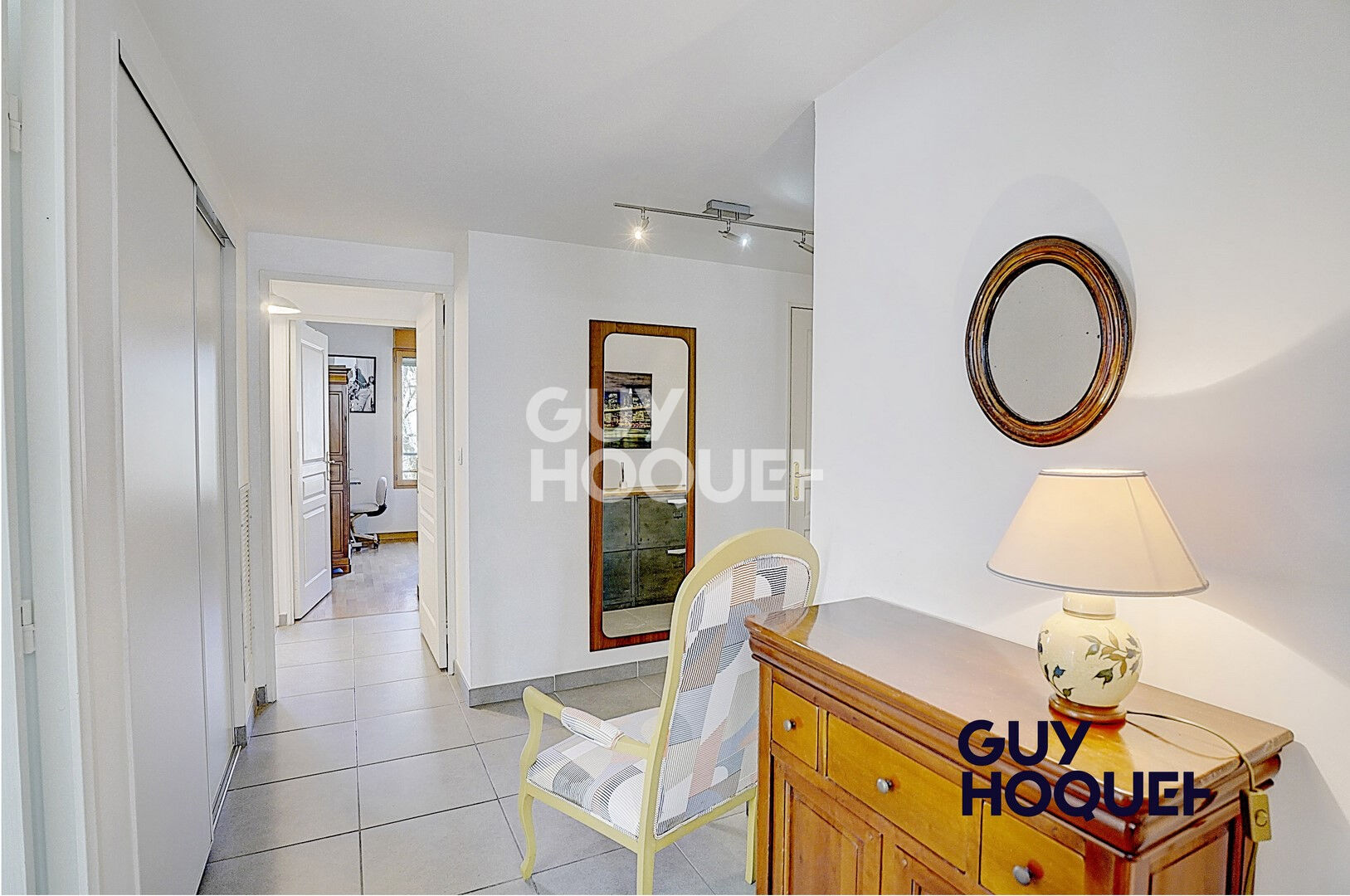 A vendre - Appartement 5 pièces -  Lyon 5 - 120 m2 - Garages en sous-sol