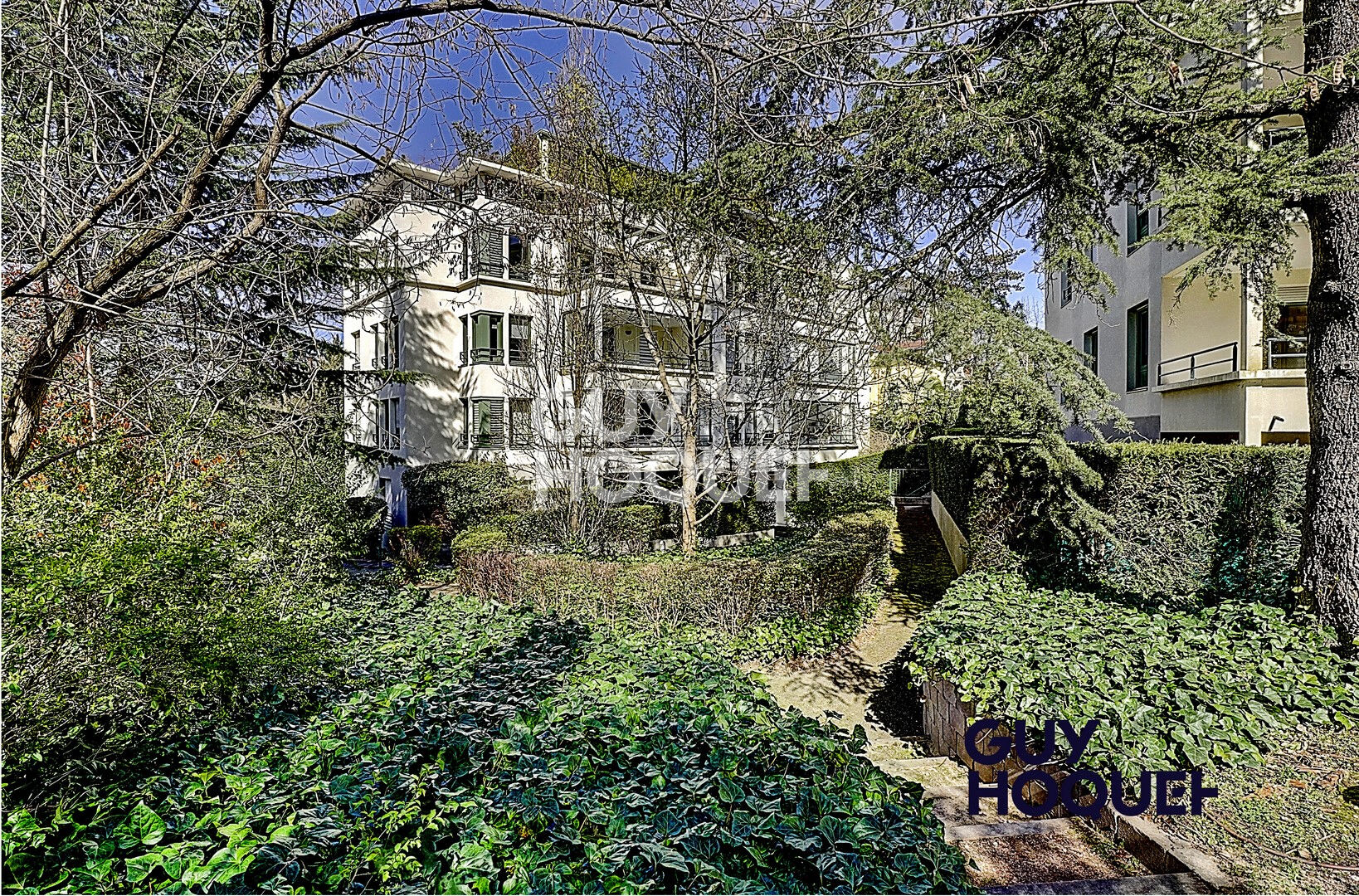 A vendre - Appartement 5 pièces -  Lyon 5 - 120 m2 - Garages en sous-sol