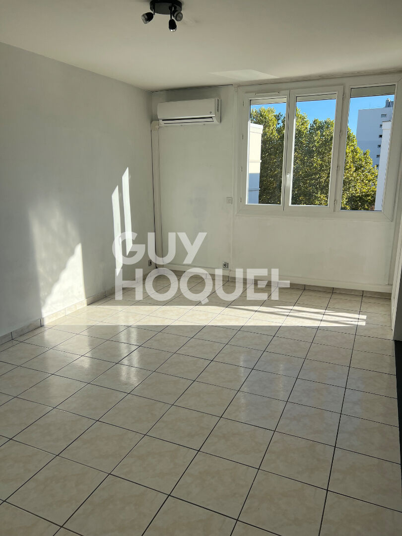 A Louer T3  de 54 m² à Lyon 5 avec balcon et une cave secteur MENIVAL
