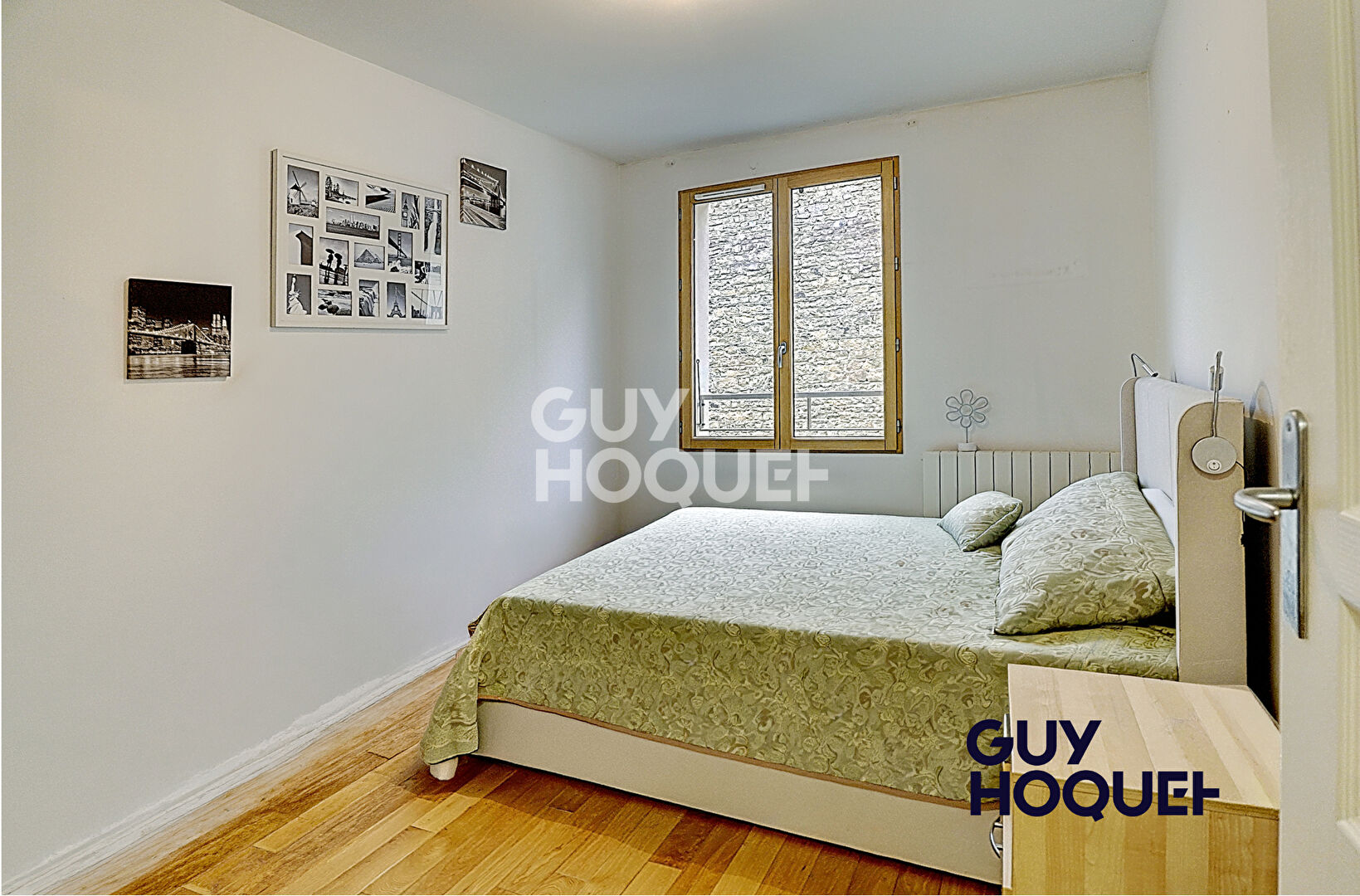 A vendre T2 de 53 m² + extérieure + stationnement au coeur de Saint Cyr au mont d'Or