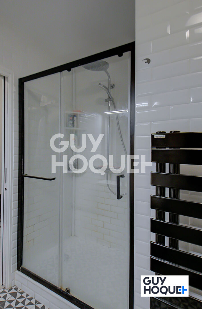 A vendre  - beau T2 de 49 m² en rez de jardin - St Priest