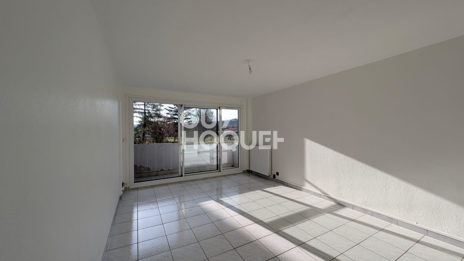 Appartement 4 pièces de 80 M2 à St Symphorien D Ozon avec balcon