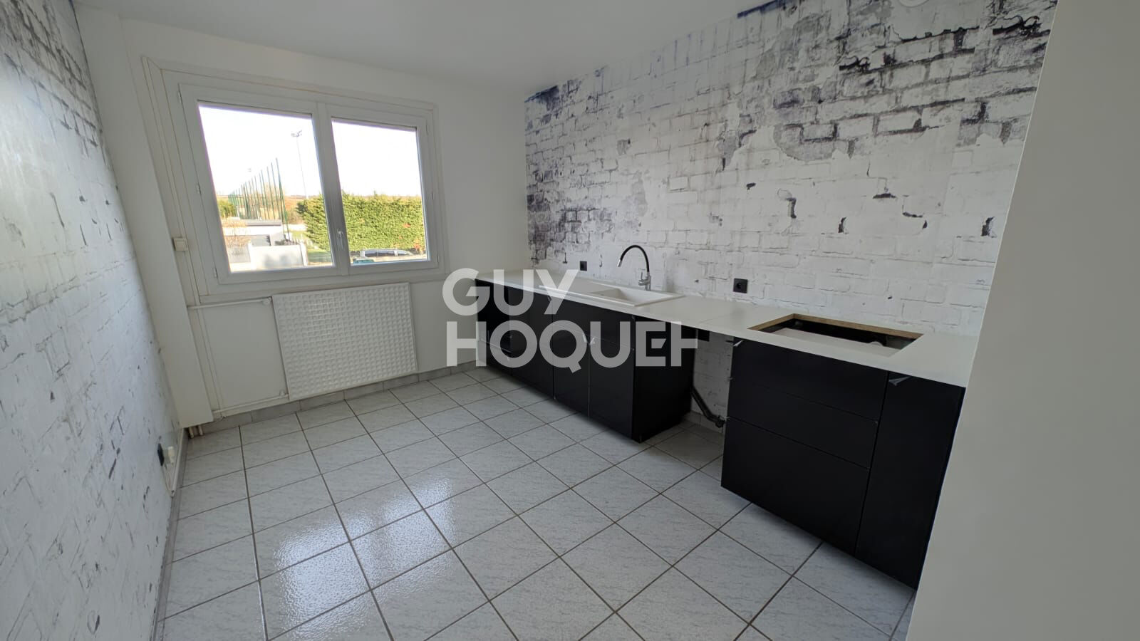 Appartement 4 pièces de 80 M2 à St Symphorien D Ozon avec balcon