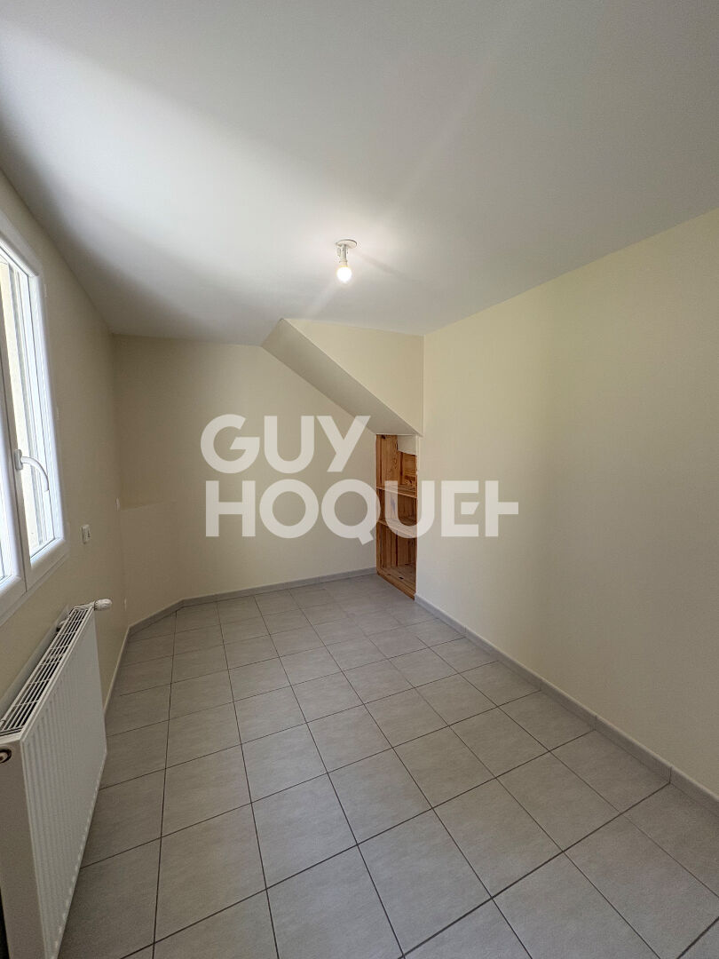 Maison Ternay 4 pièces 100 m2 avec une belle parcelle d'environ 600 m2