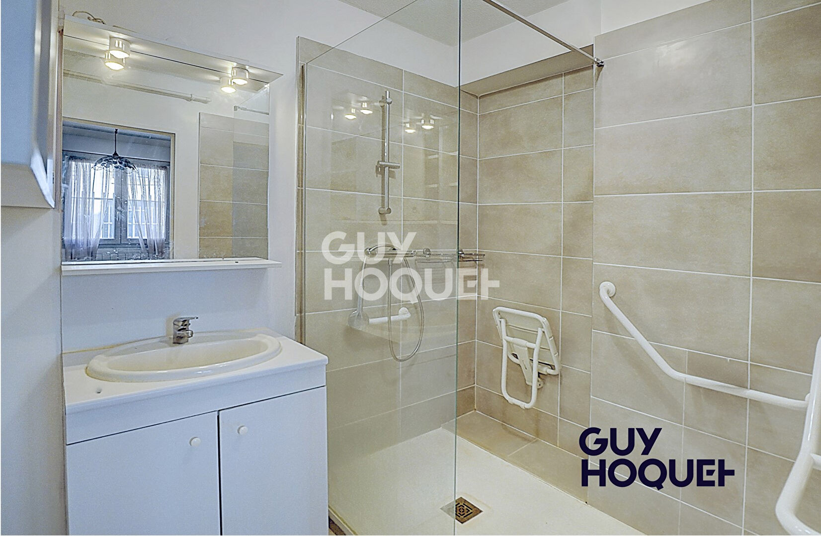 A vendre - Appartement en rez-de-jardin - Villefranche Sur Saône - 2 pièces - 57 m2