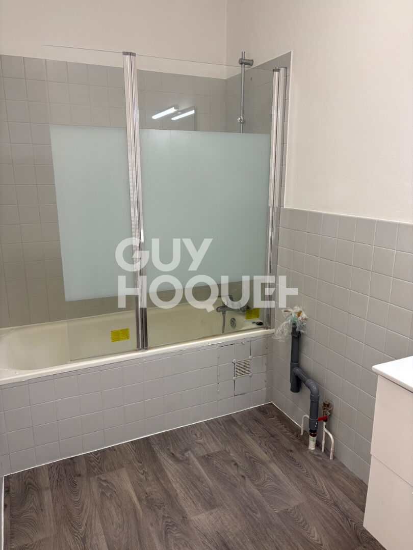A Louer T2  de 49 m² avec balcon et place de stationnement à Sainte Foy Lès Lyon