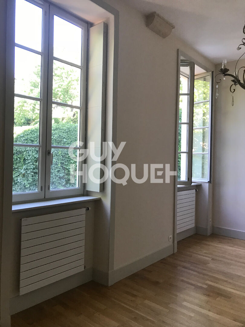 A  Louer T1 pièce de 35 m2 rue de l'antiquaille à Lyon 5- Fourvière.
