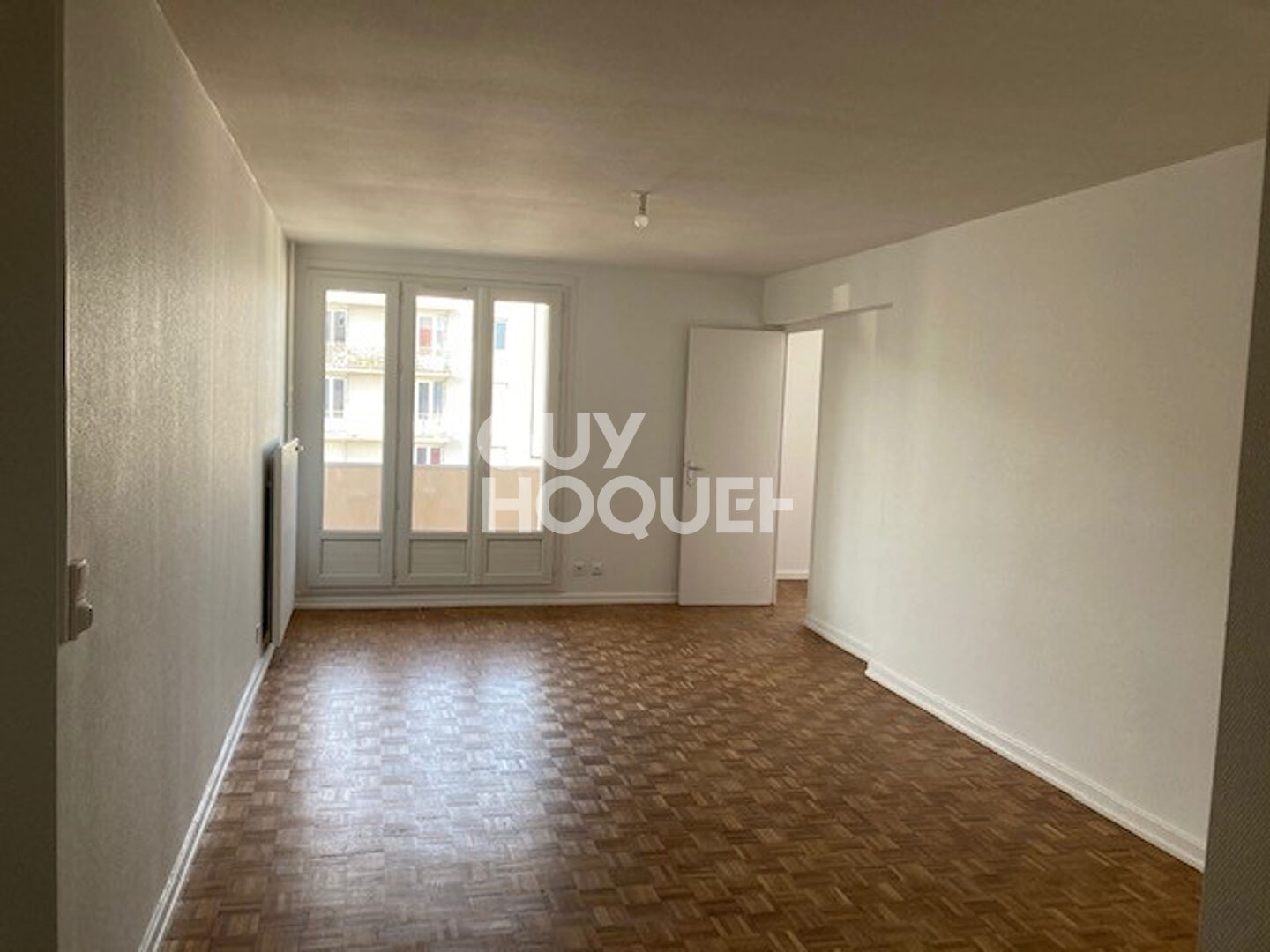 T4 lumineux de 81 M2 à louer Lyon 5  3 CHAMBRES